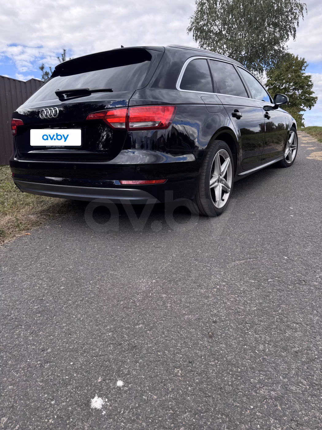 Audi A4 фото 6