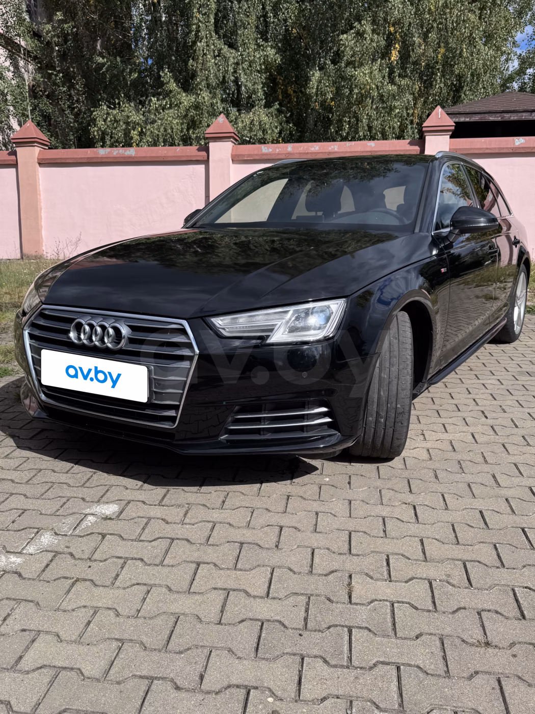 Audi A4 фото 9
