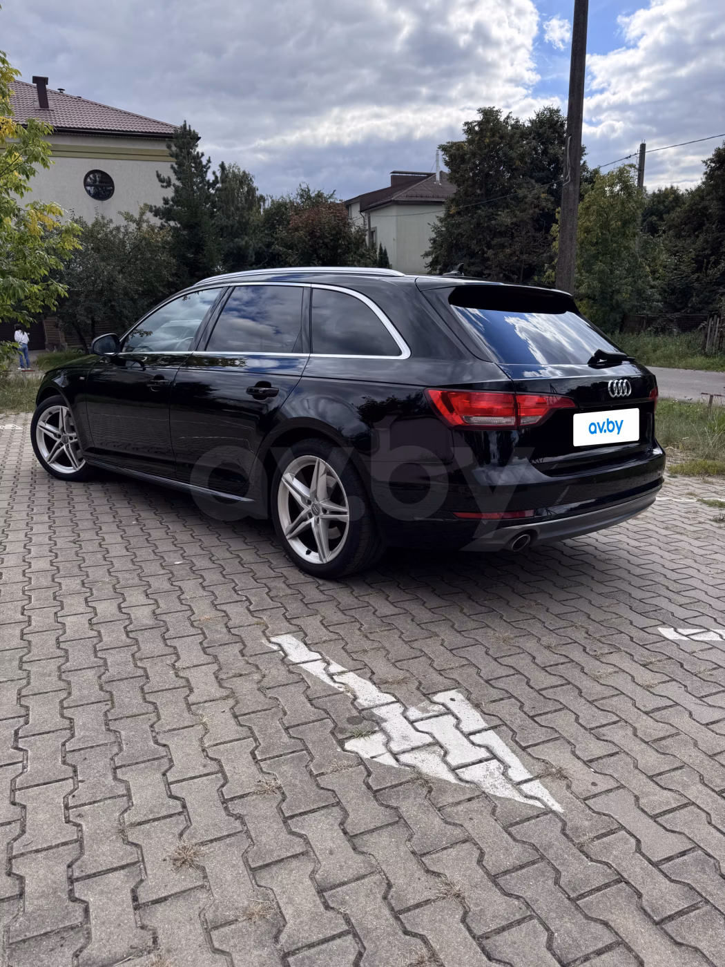 Audi A4 фото 10