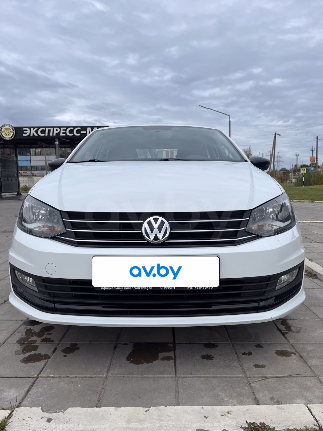 Volkswagen Polo Sedan фото 4