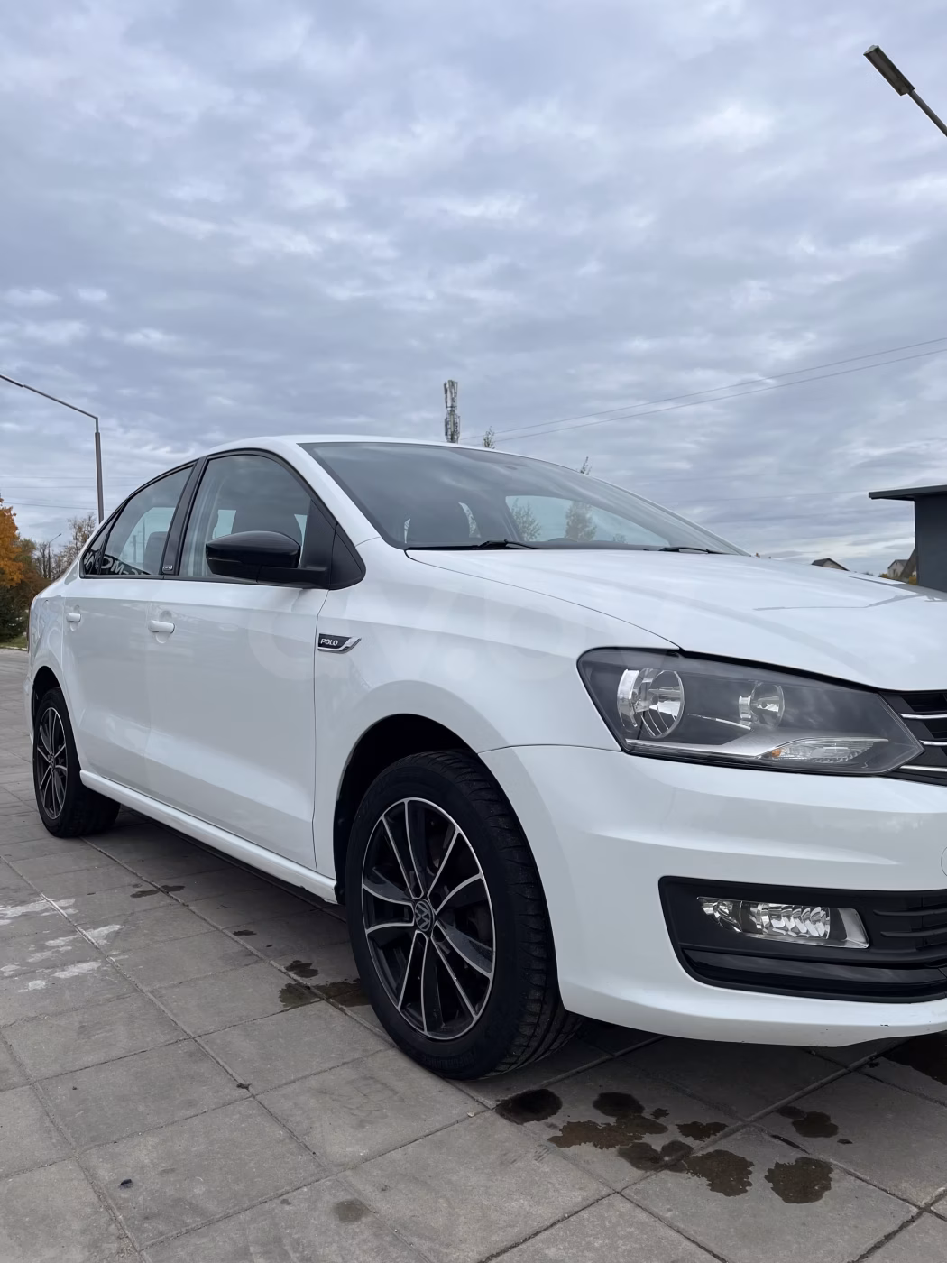 Volkswagen Polo Sedan фото 8