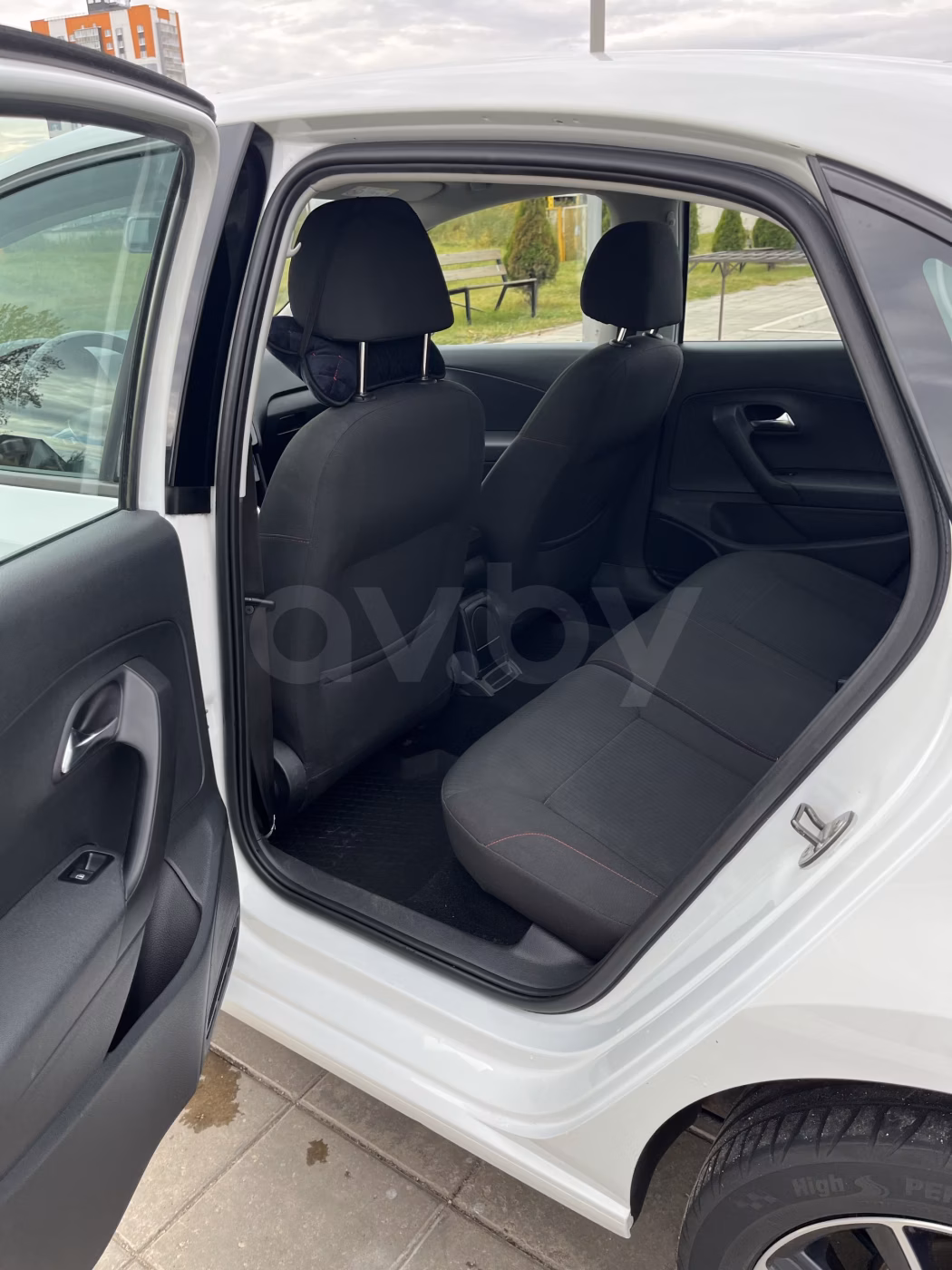 Volkswagen Polo Sedan фото 12