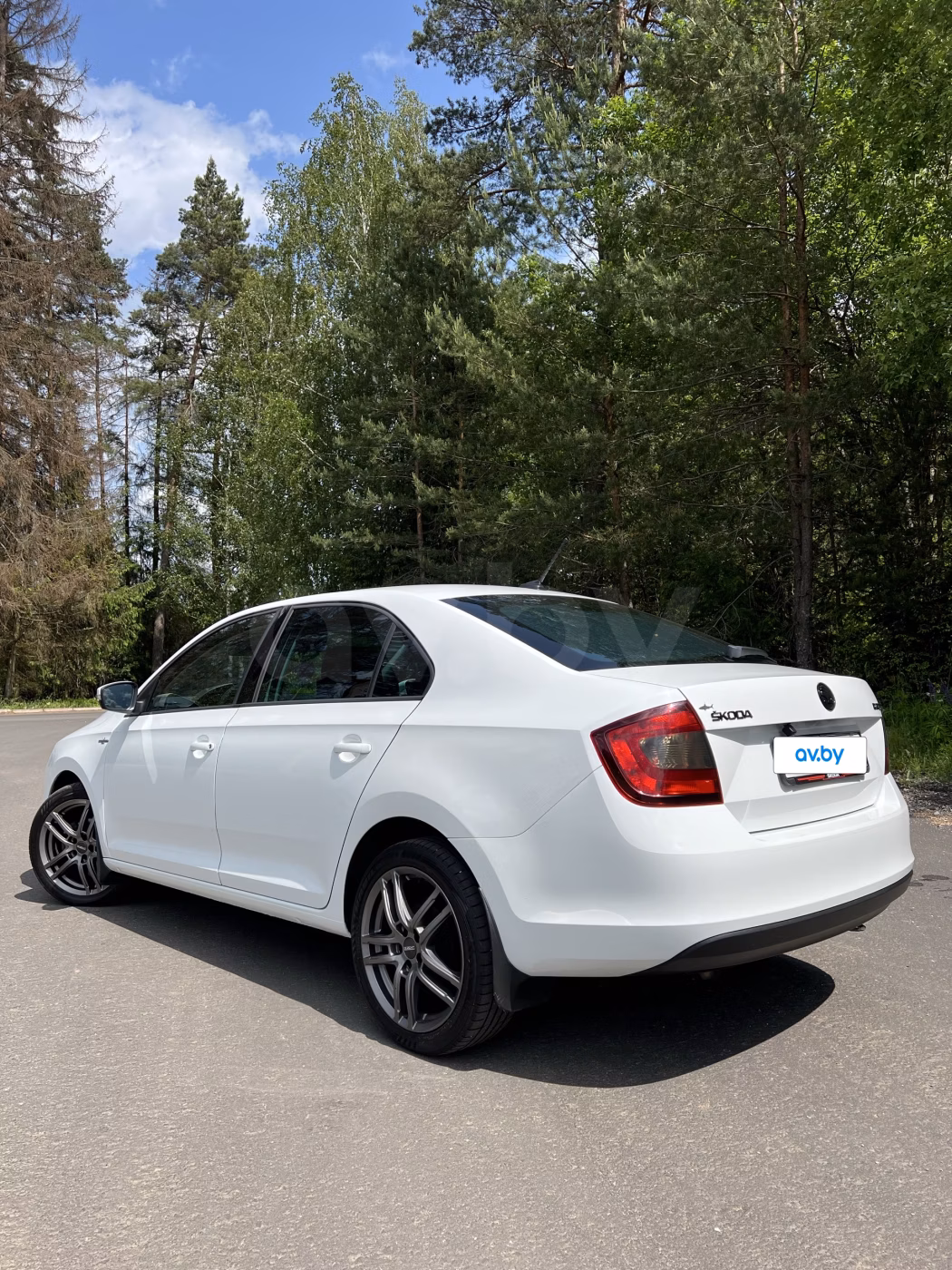 Skoda Rapid фото 4