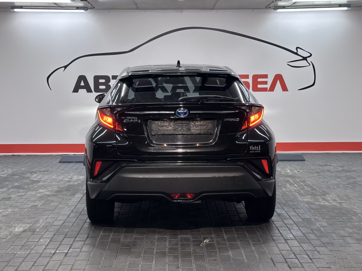 Toyota C-HR фото 5