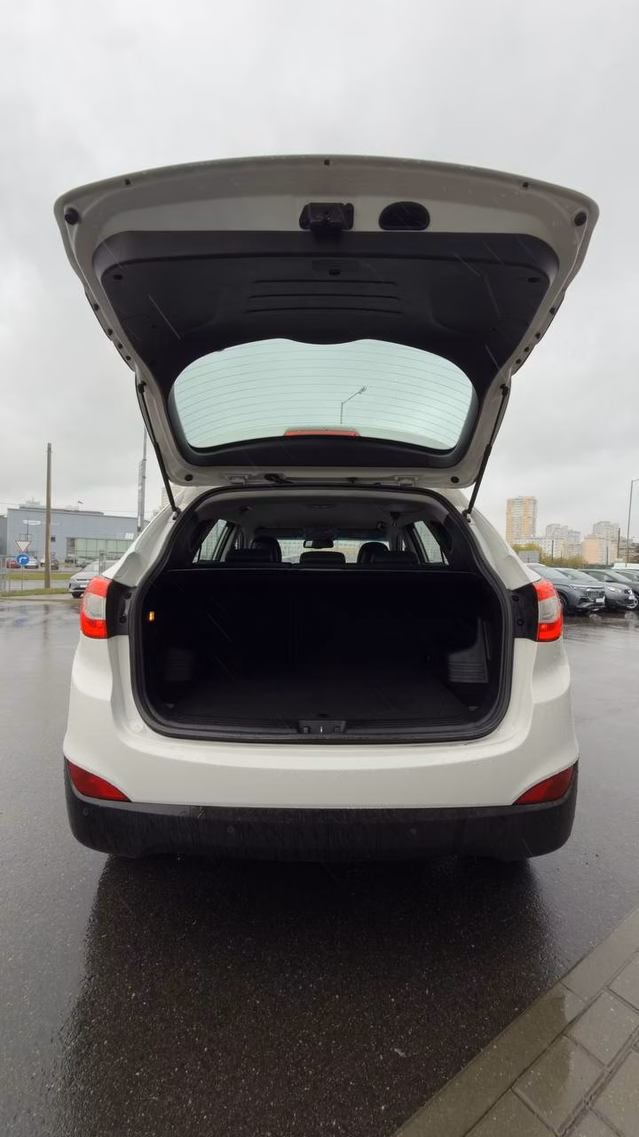 Hyundai ix35 фото 8