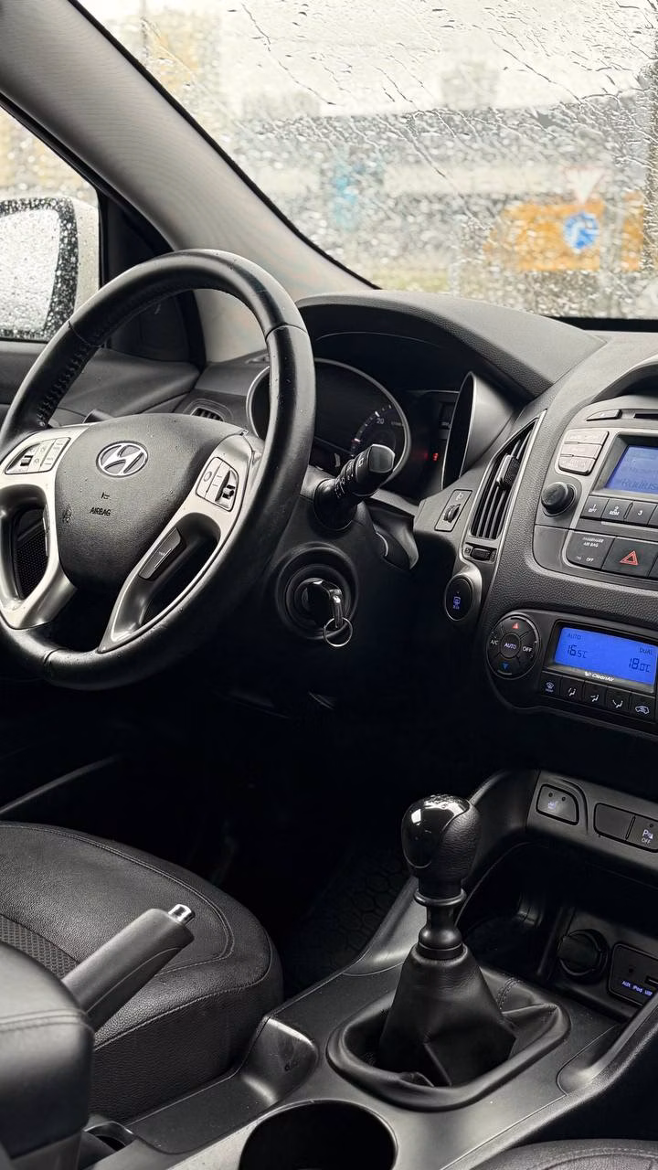 Hyundai ix35 фото 10