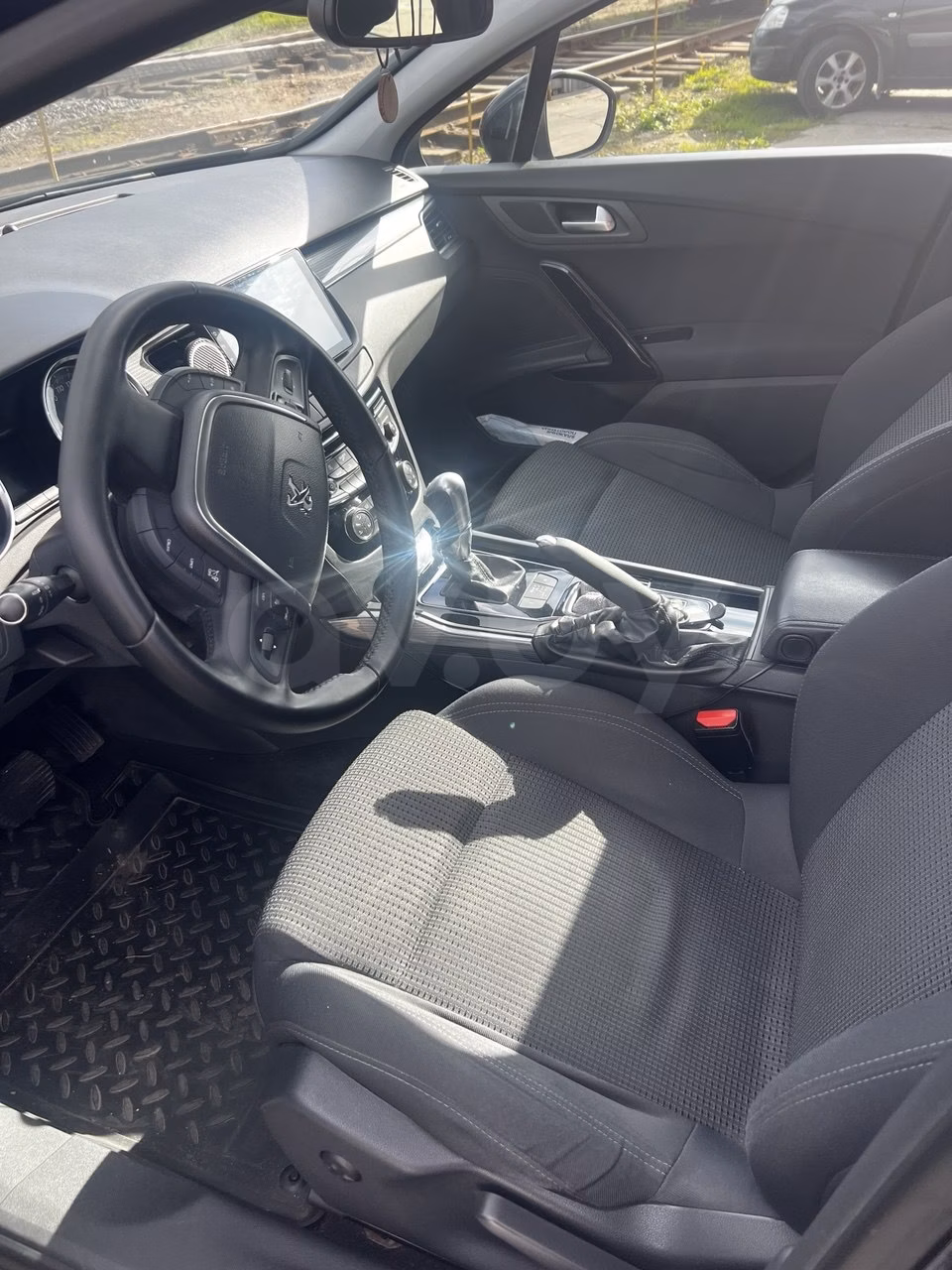 Peugeot 508 фото 8