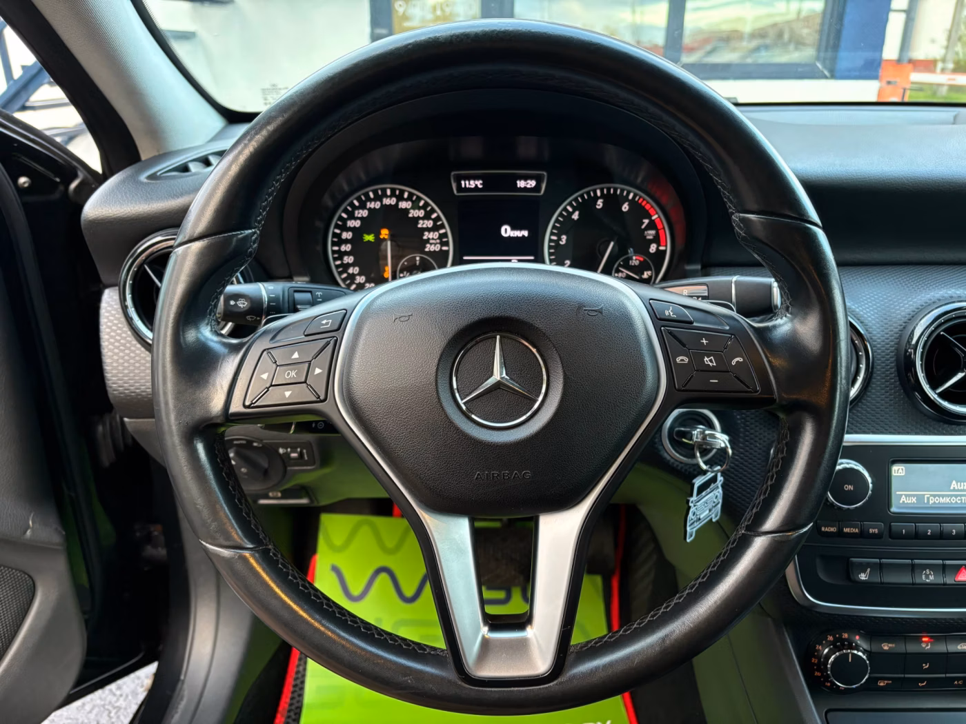 Mercedes-Benz A-Класс фото 10