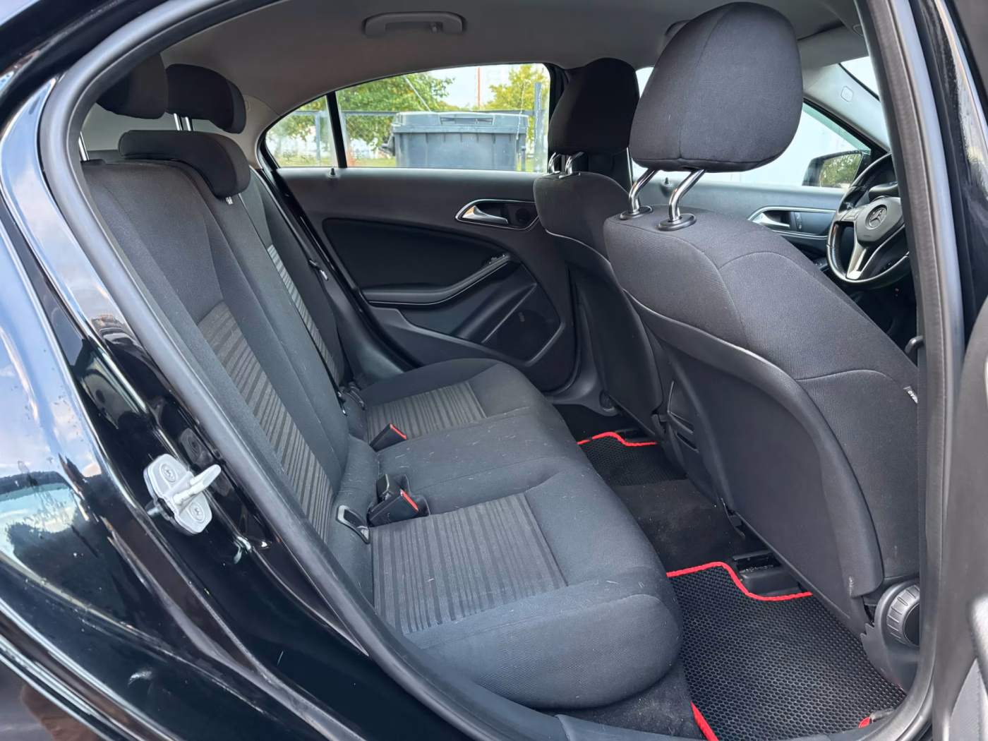 Mercedes-Benz A-Класс фото 18