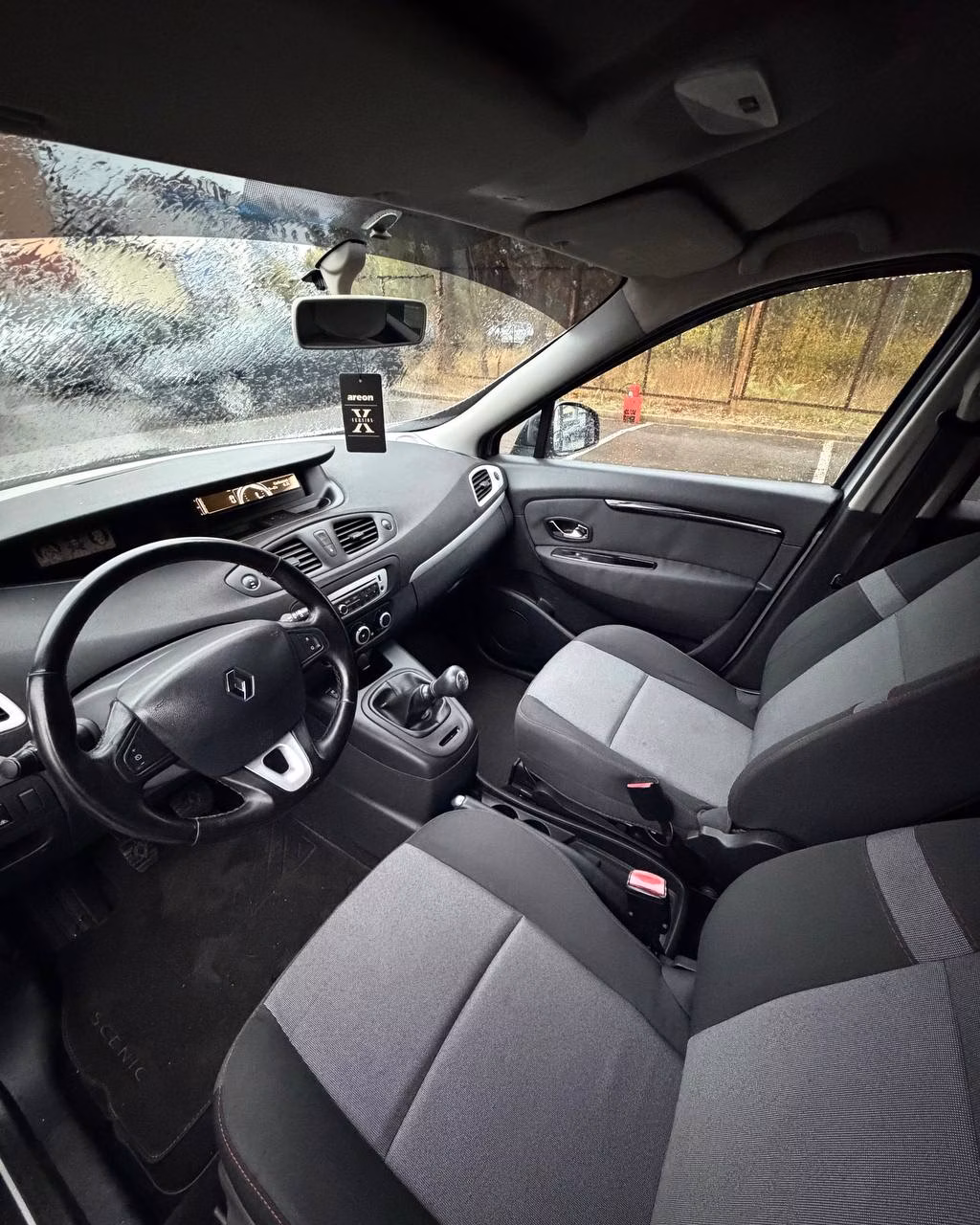 Renault Grand Scenic фото 10