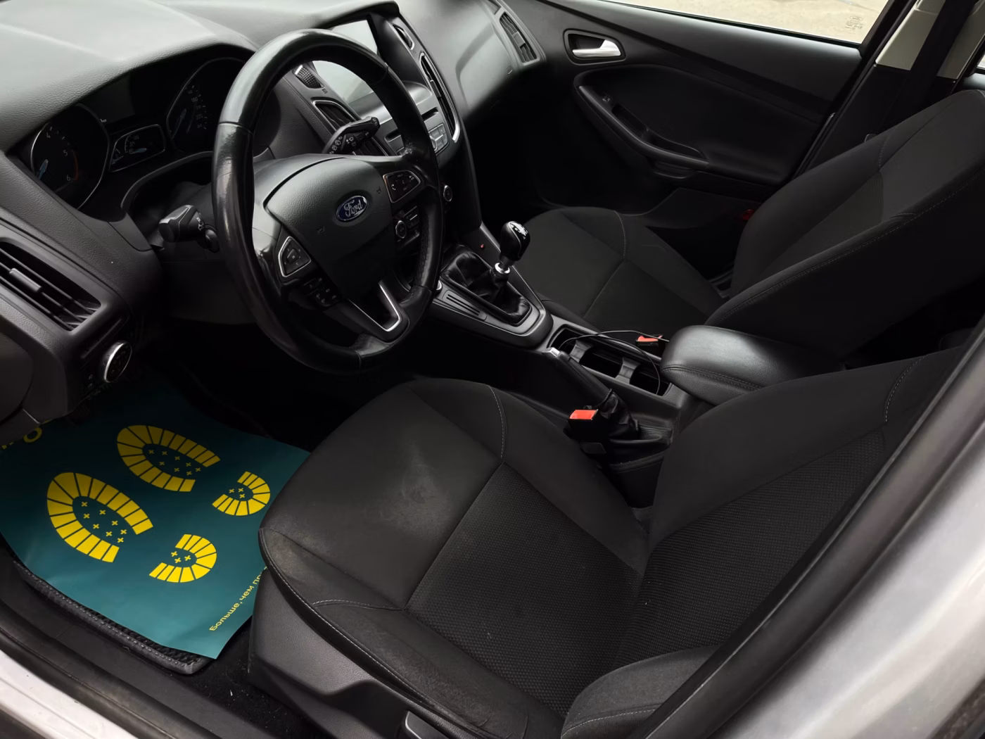 Ford Focus фото 8