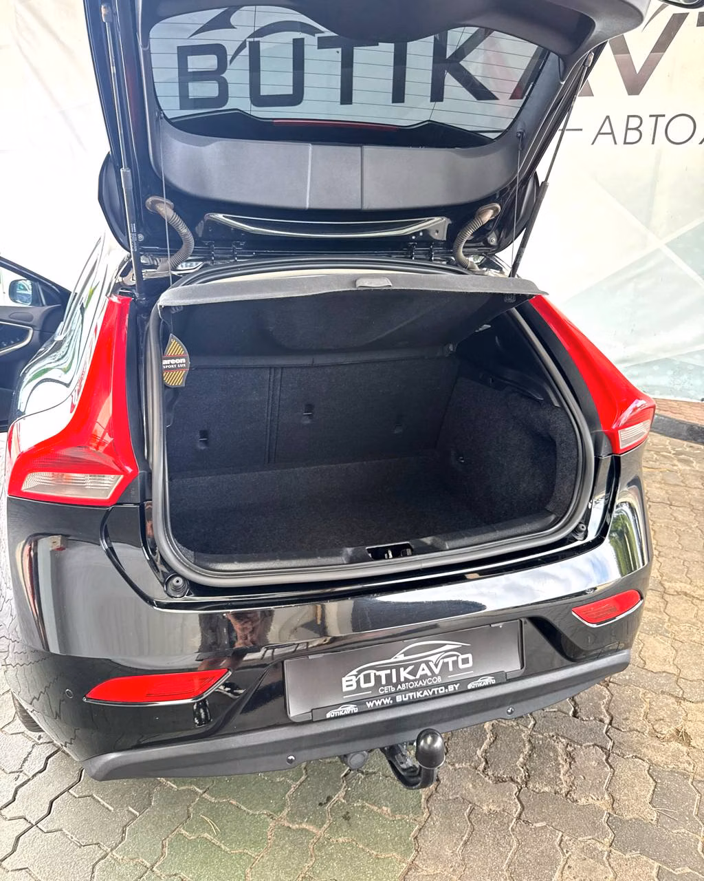 Volvo V40 фото 14