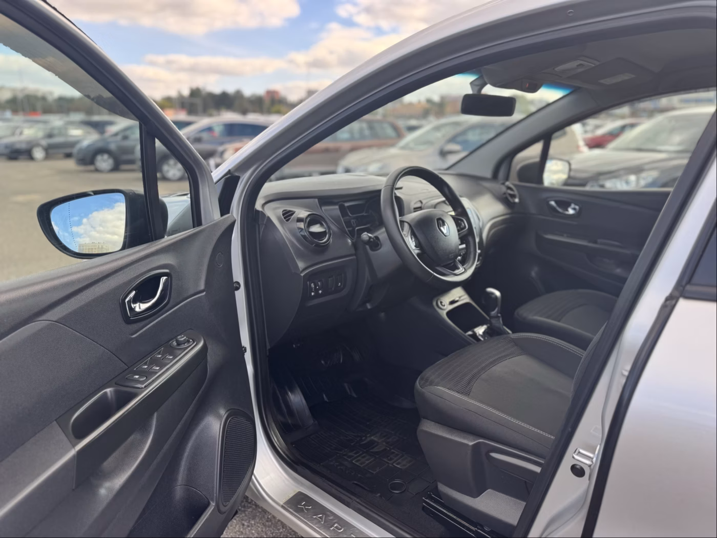 Renault Kaptur фото 11