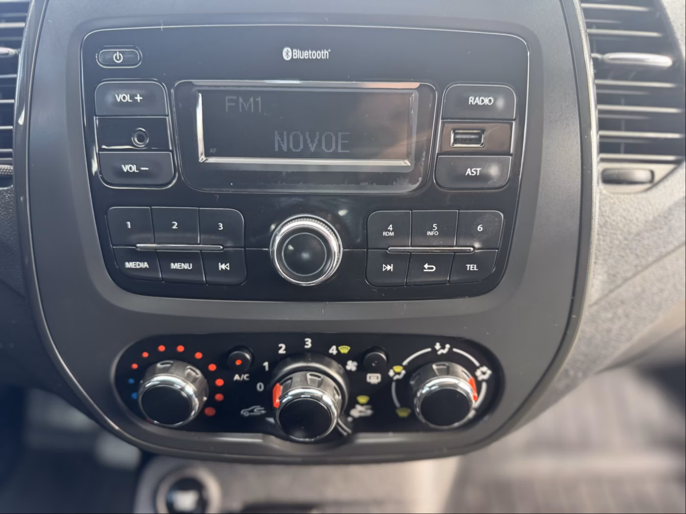 Renault Kaptur фото 12