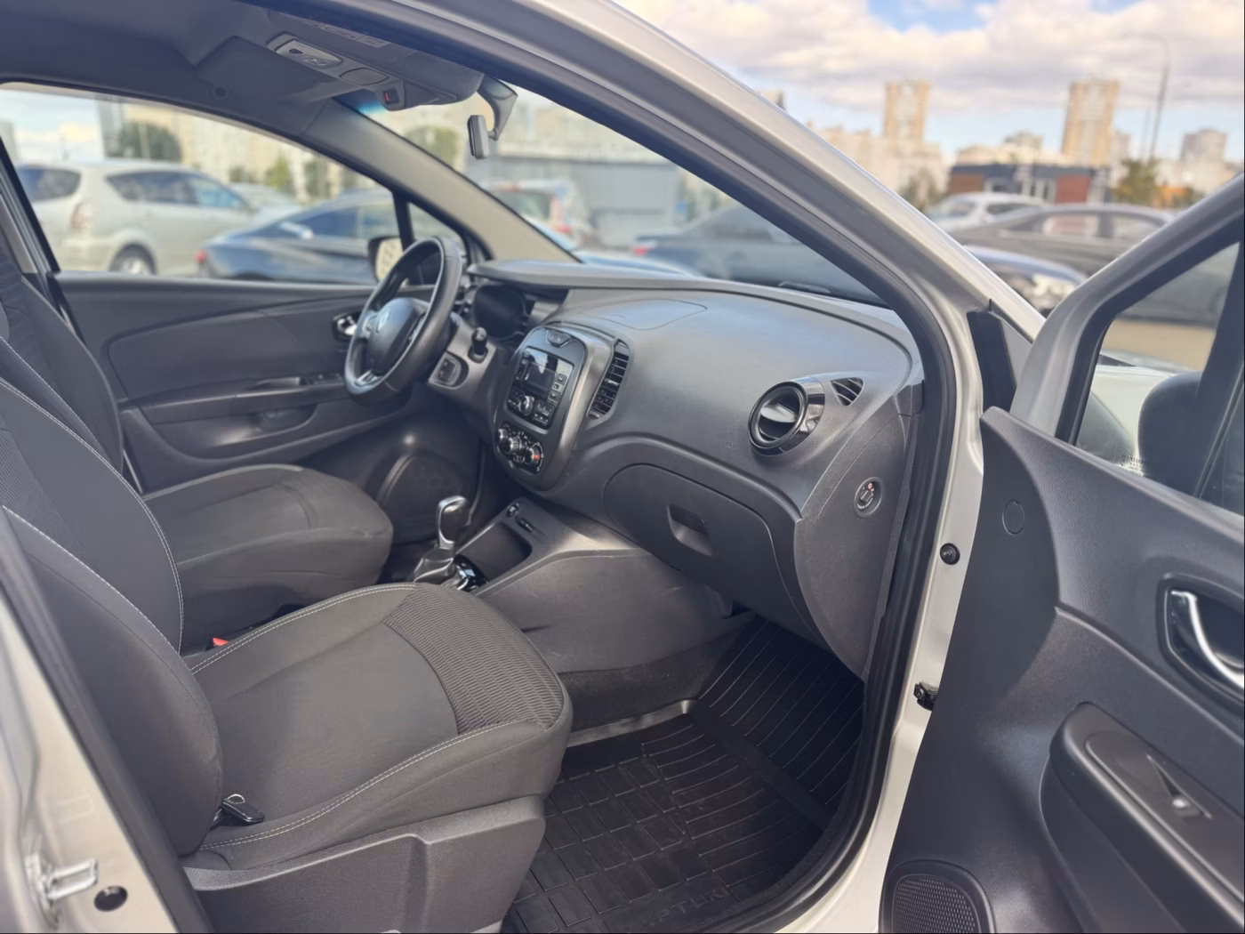 Renault Kaptur фото 18