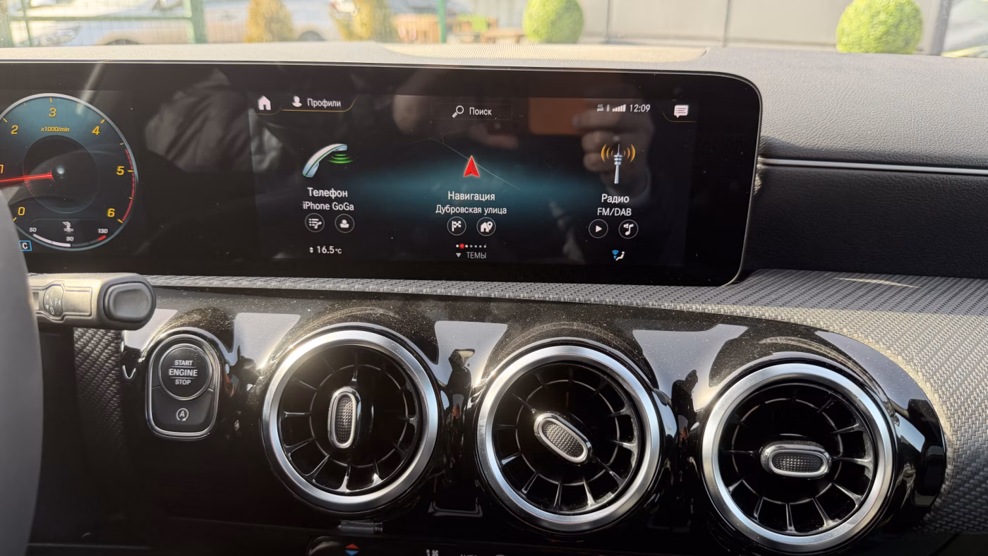 Mercedes-Benz CLA фото 13