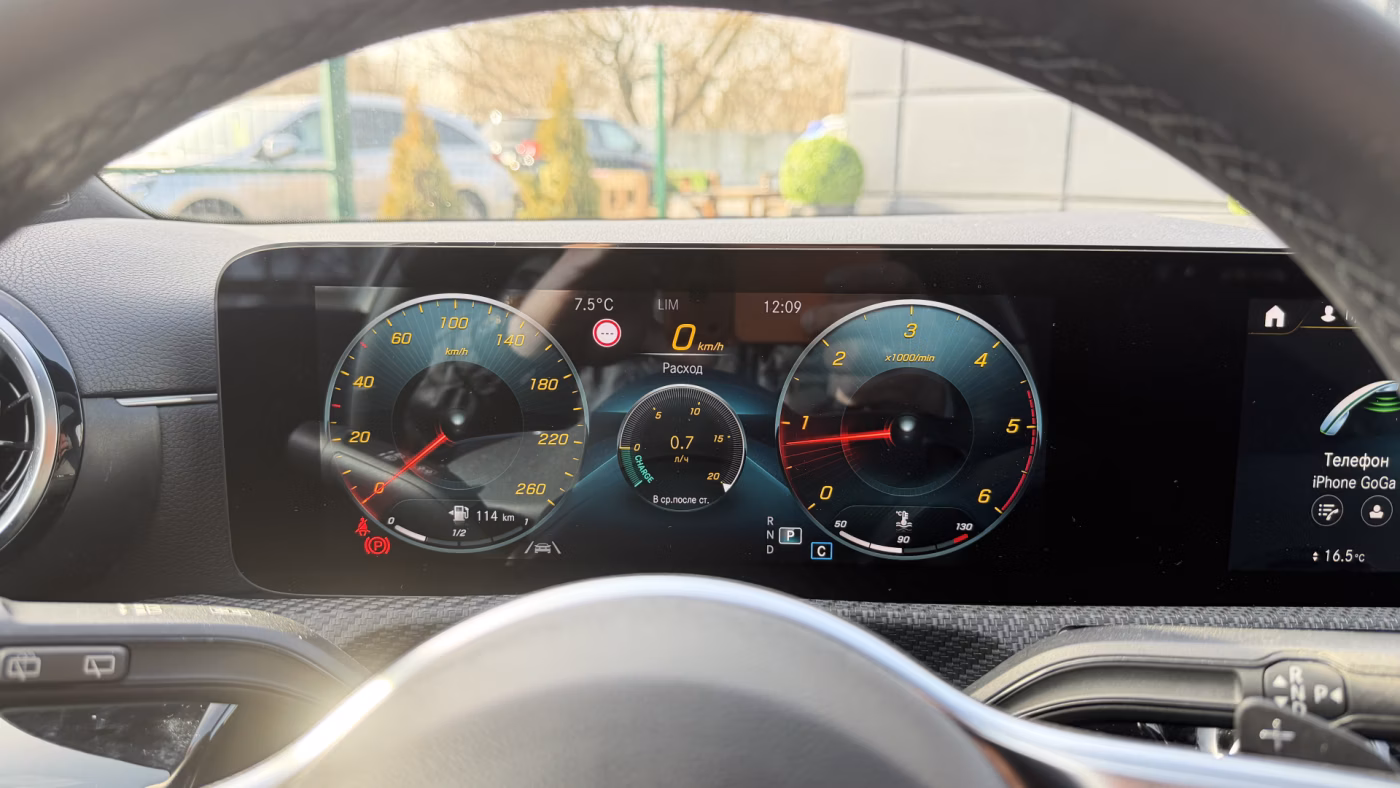 Mercedes-Benz CLA фото 14