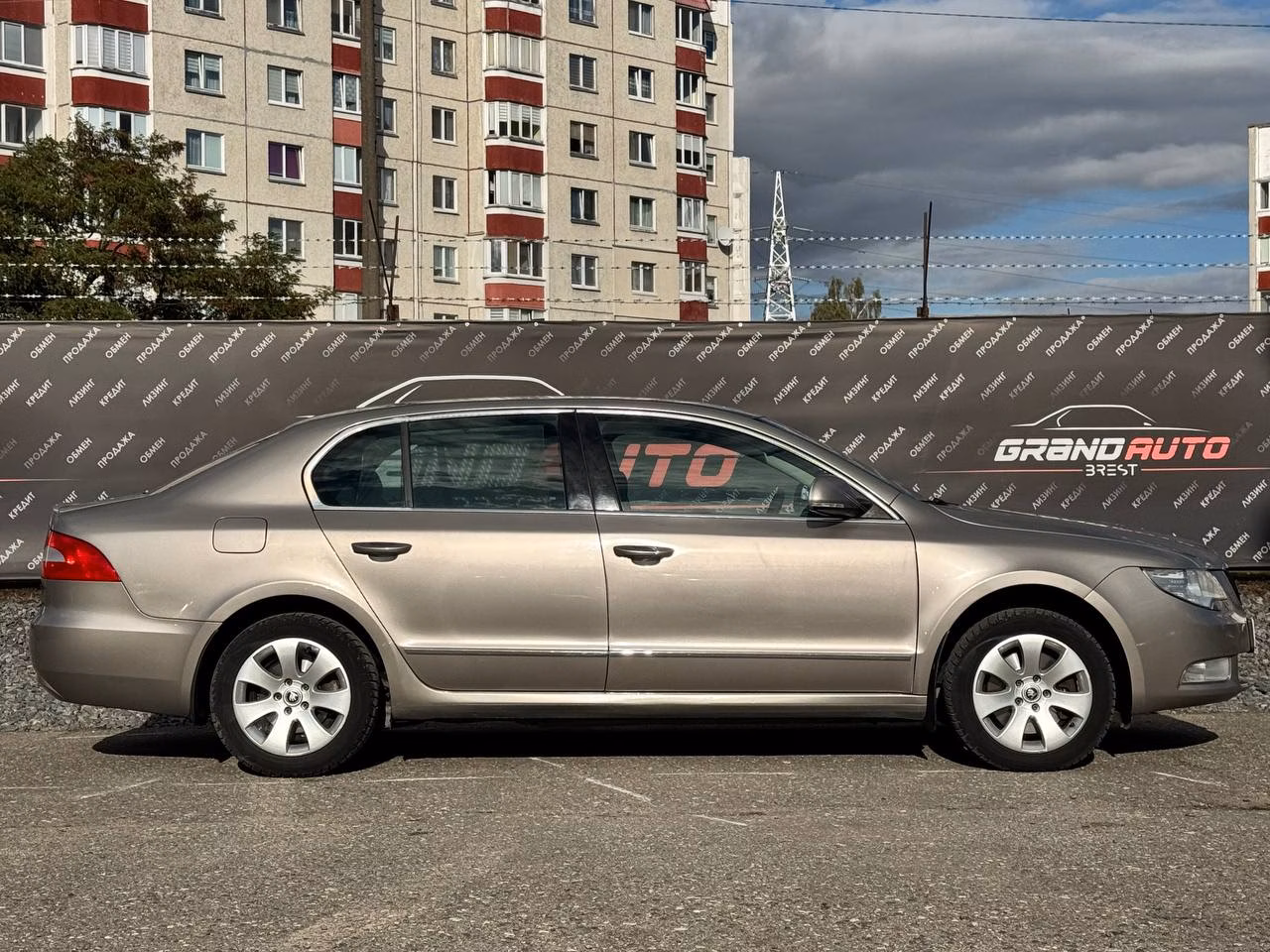 Skoda Superb фото 6