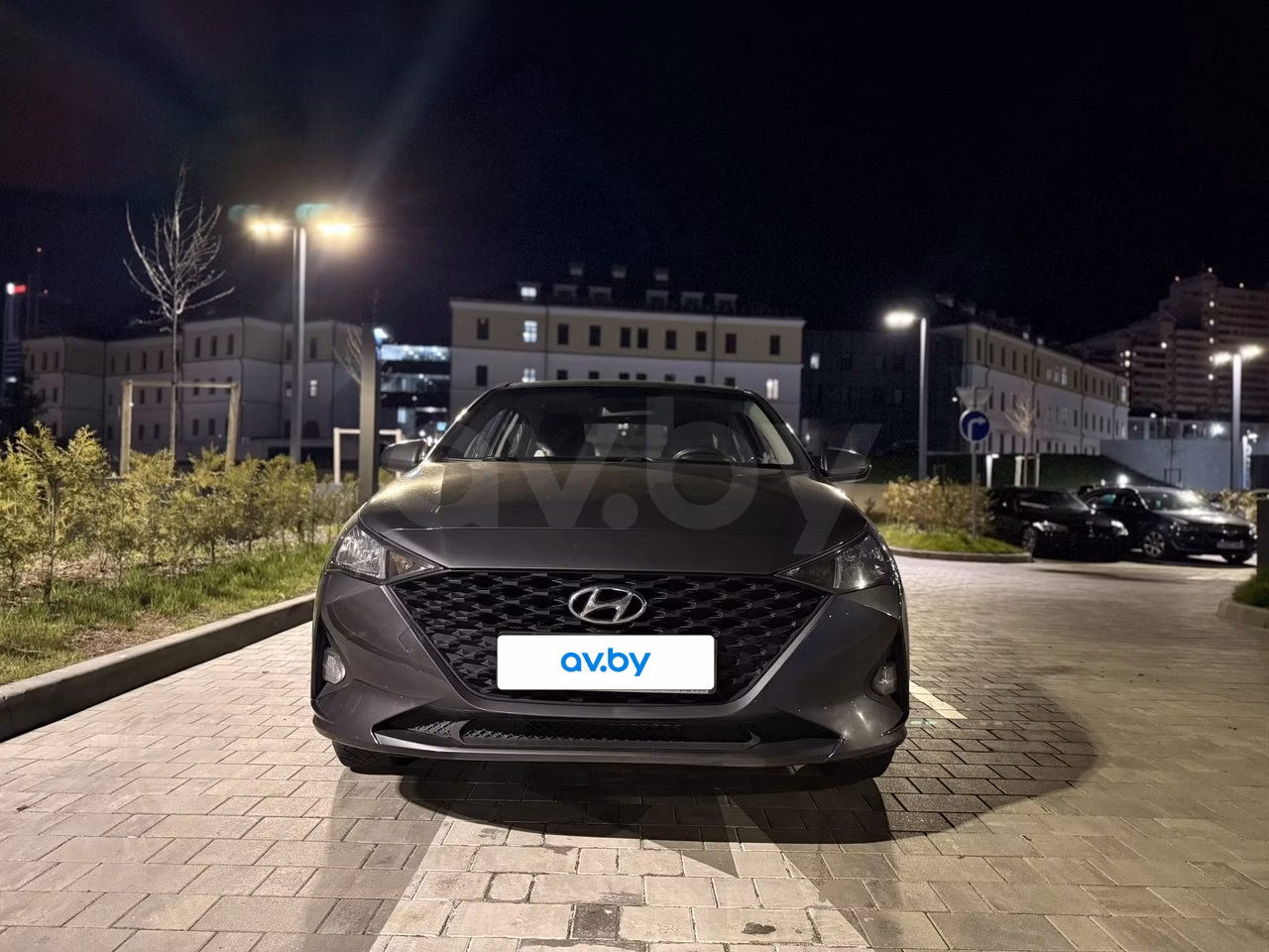 Hyundai Accent фото 3