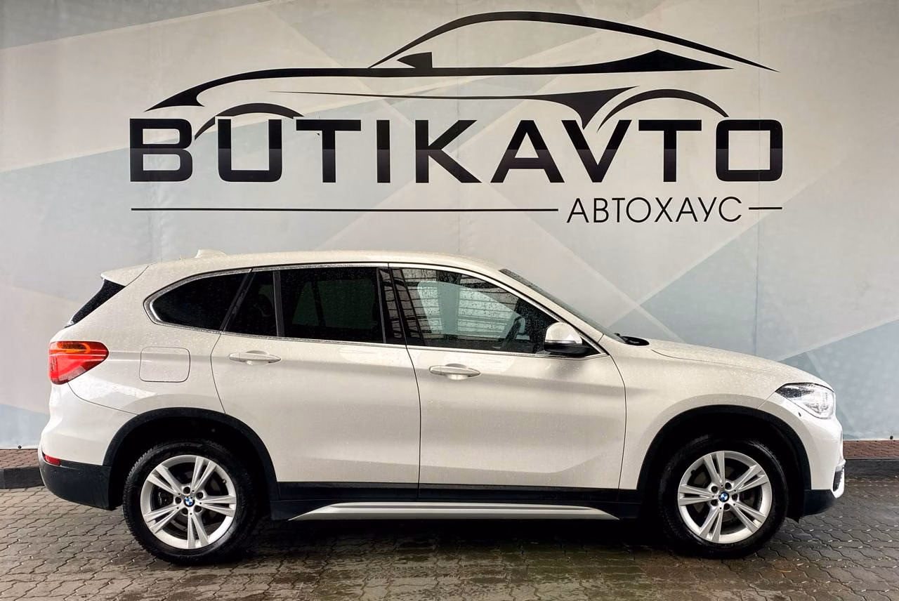 BMW X1 фото 8