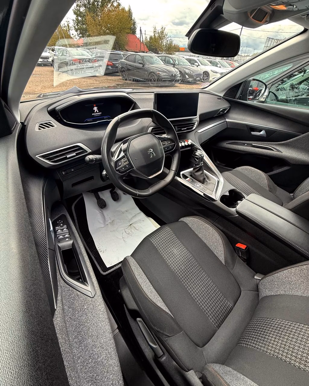 Peugeot 3008 фото 8