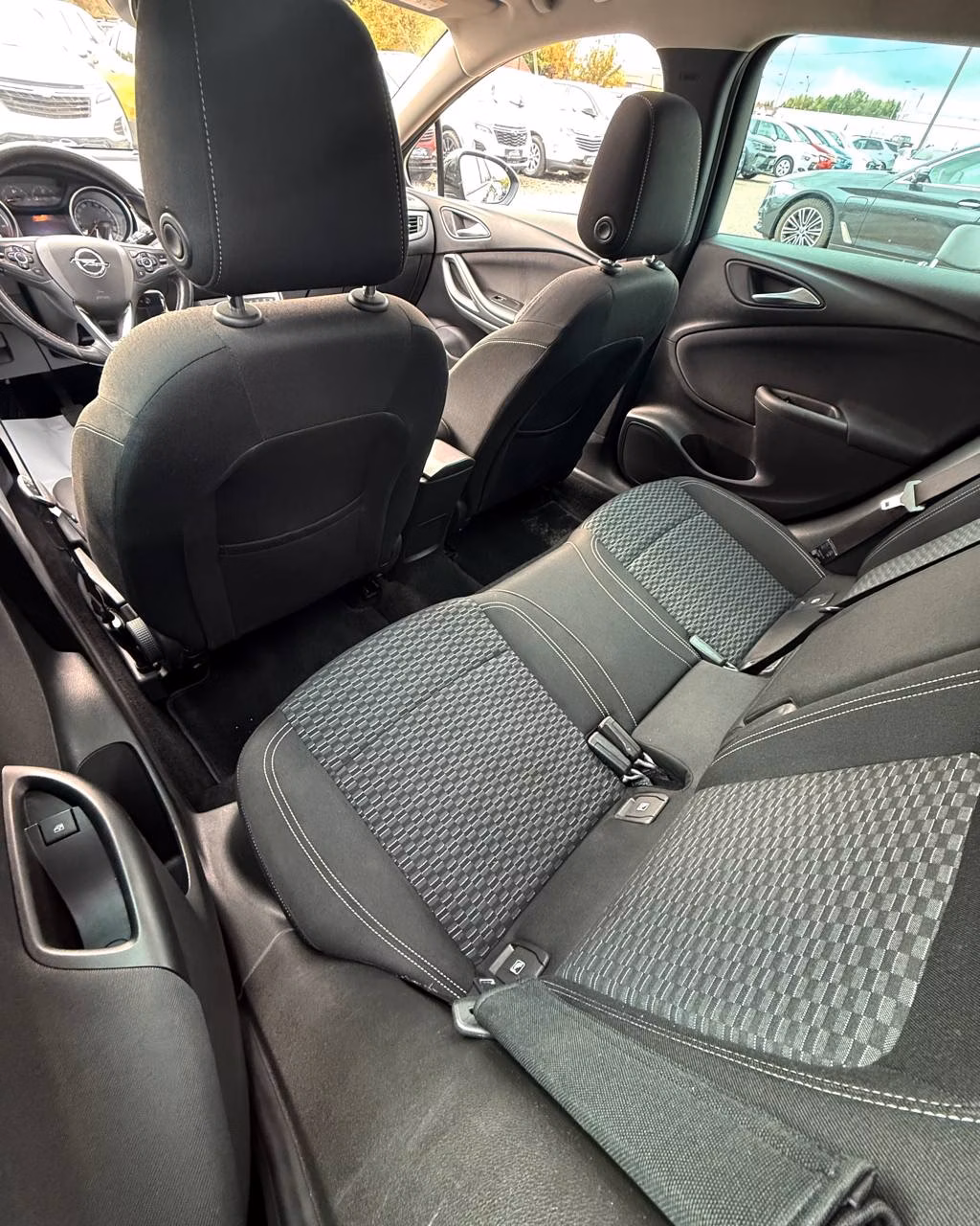 Opel Astra фото 9