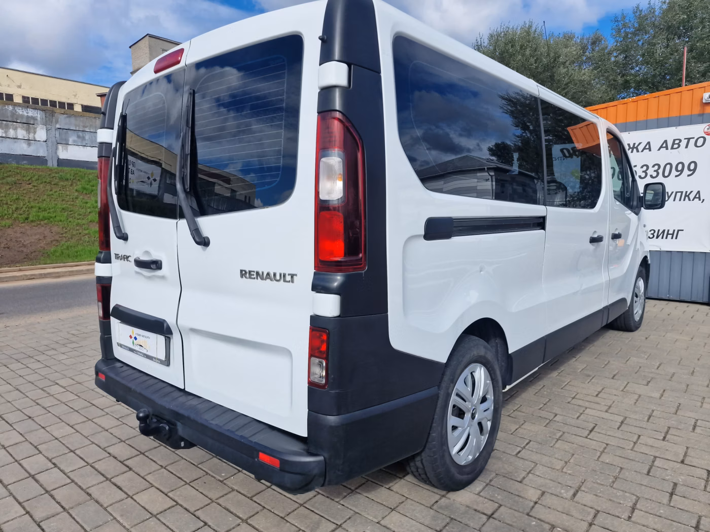 Renault Trafic фото 8