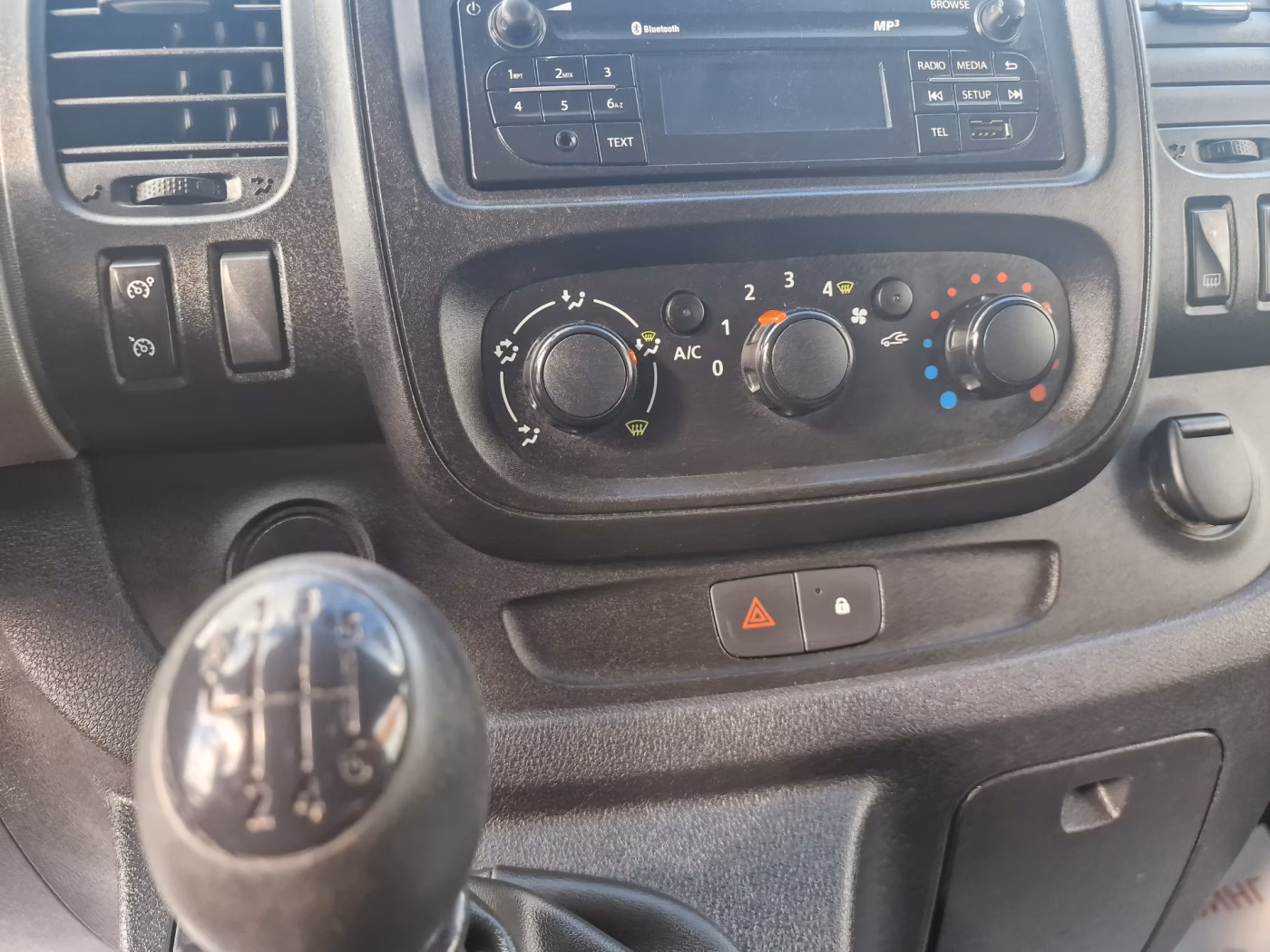Renault Trafic фото 20