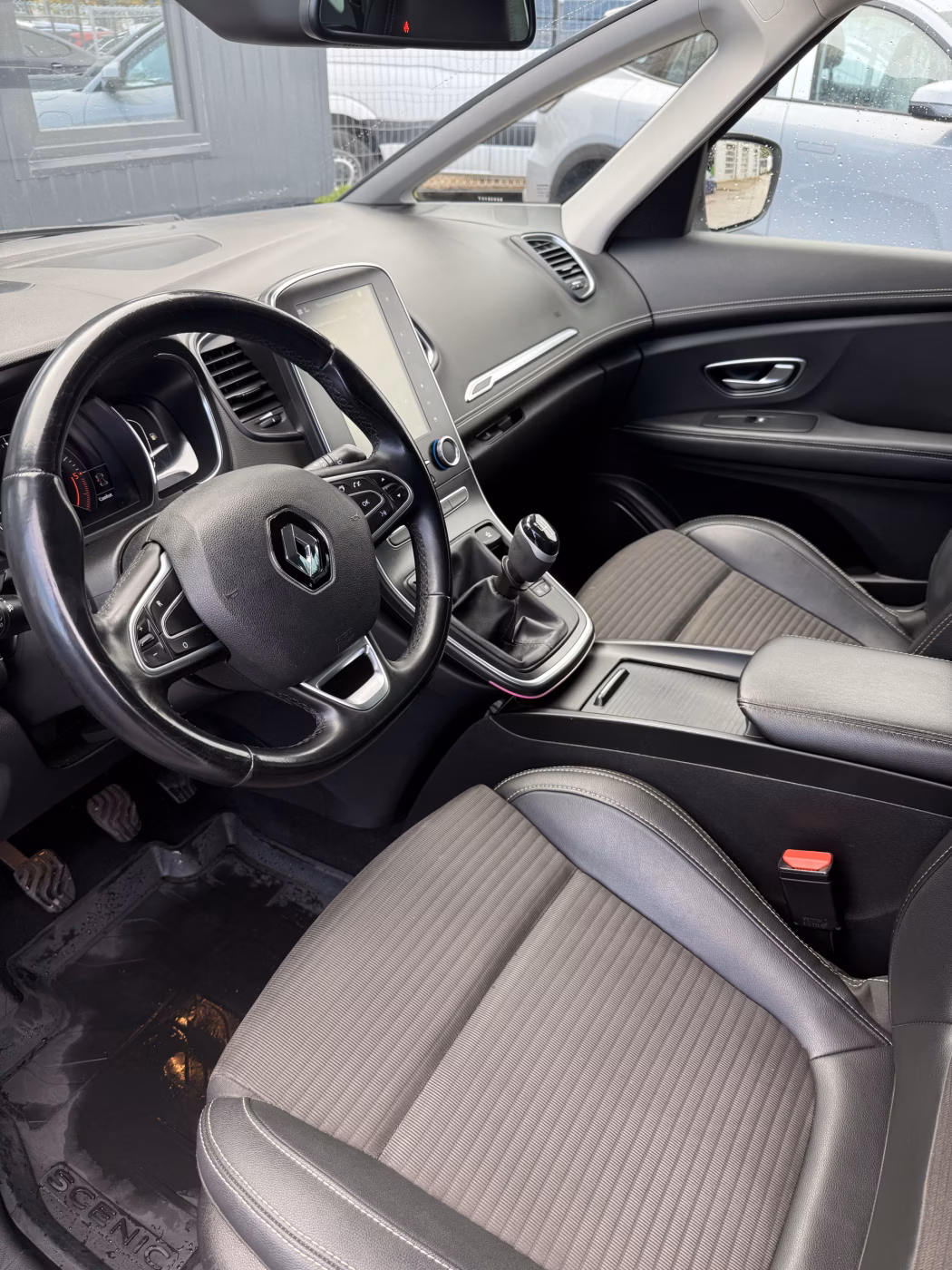 Renault Scenic фото 7
