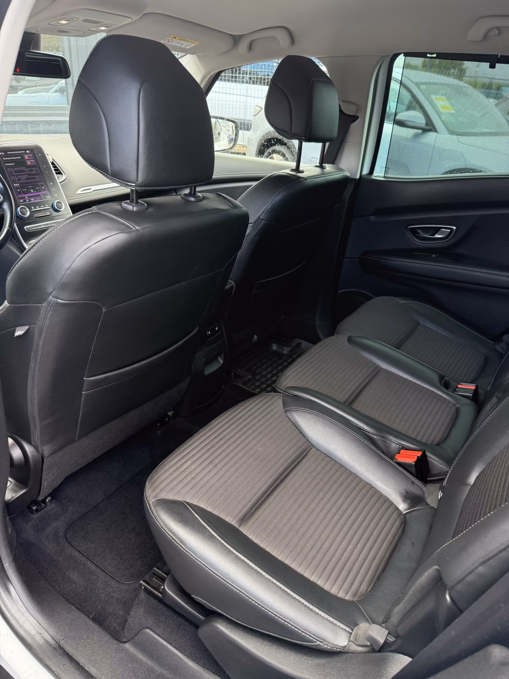 Renault Scenic фото 8