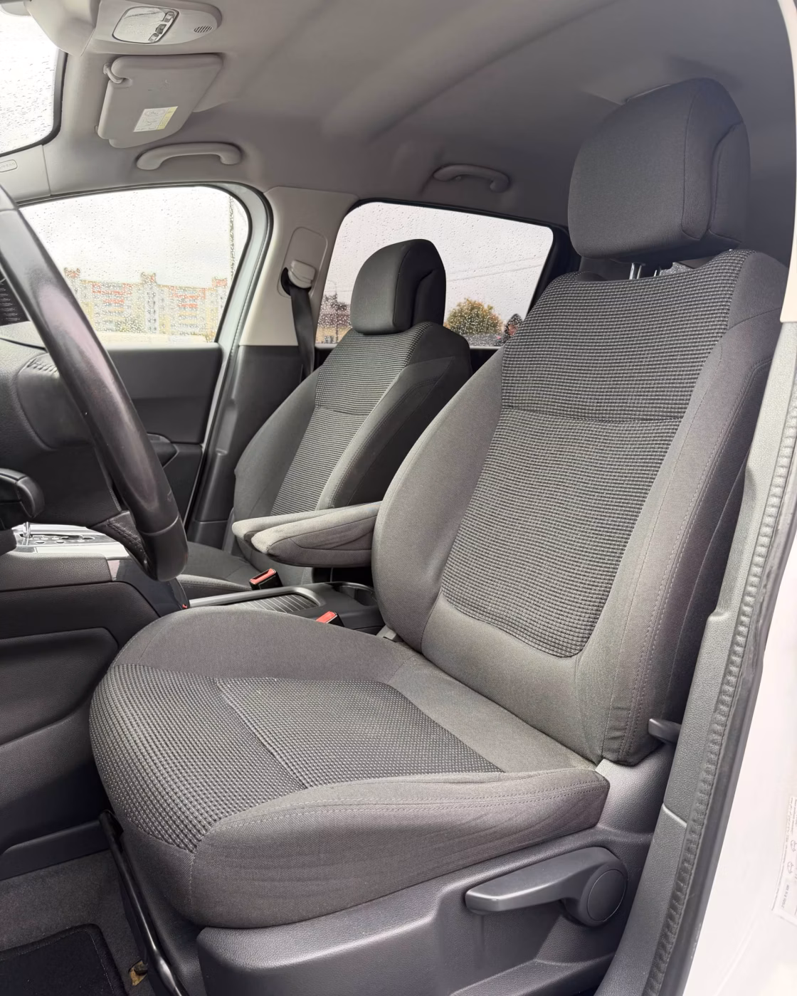 Peugeot 5008 фото 10