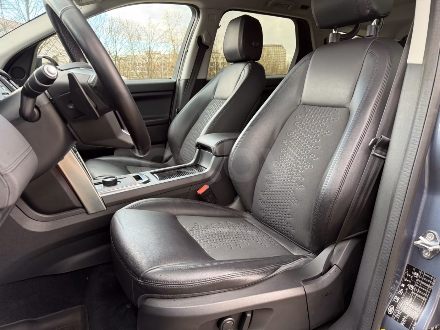 Land Rover Discovery Sport фото 12