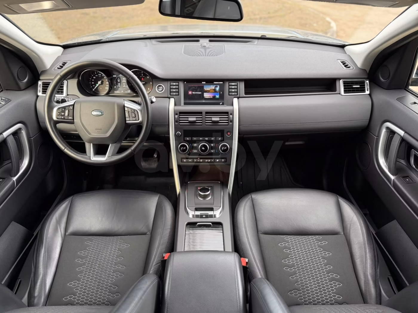 Land Rover Discovery Sport фото 14