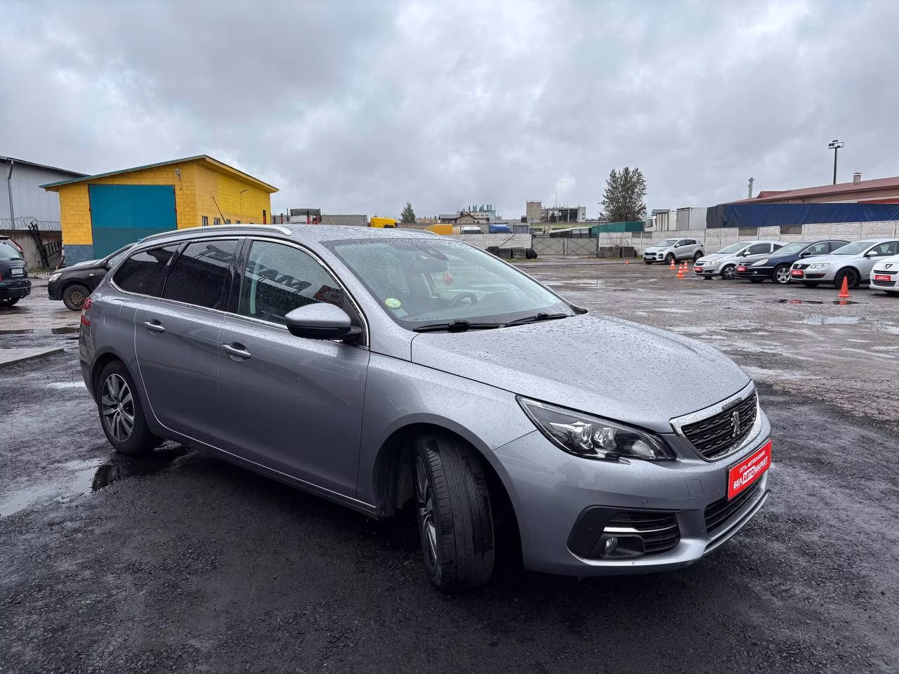 Peugeot 308 фото 3