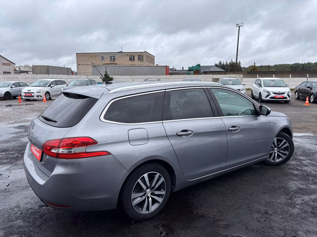 Peugeot 308 фото 5
