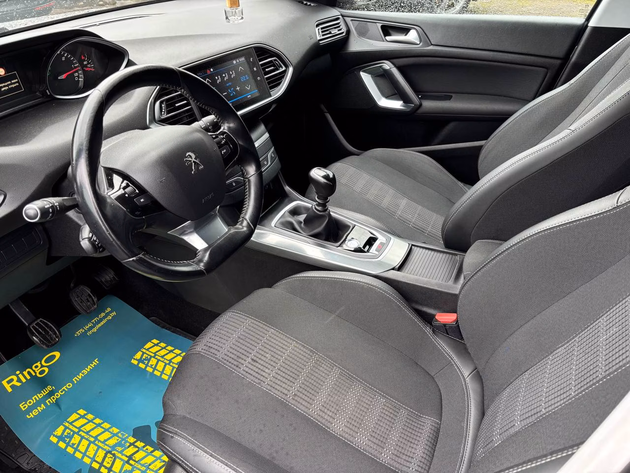 Peugeot 308 фото 9