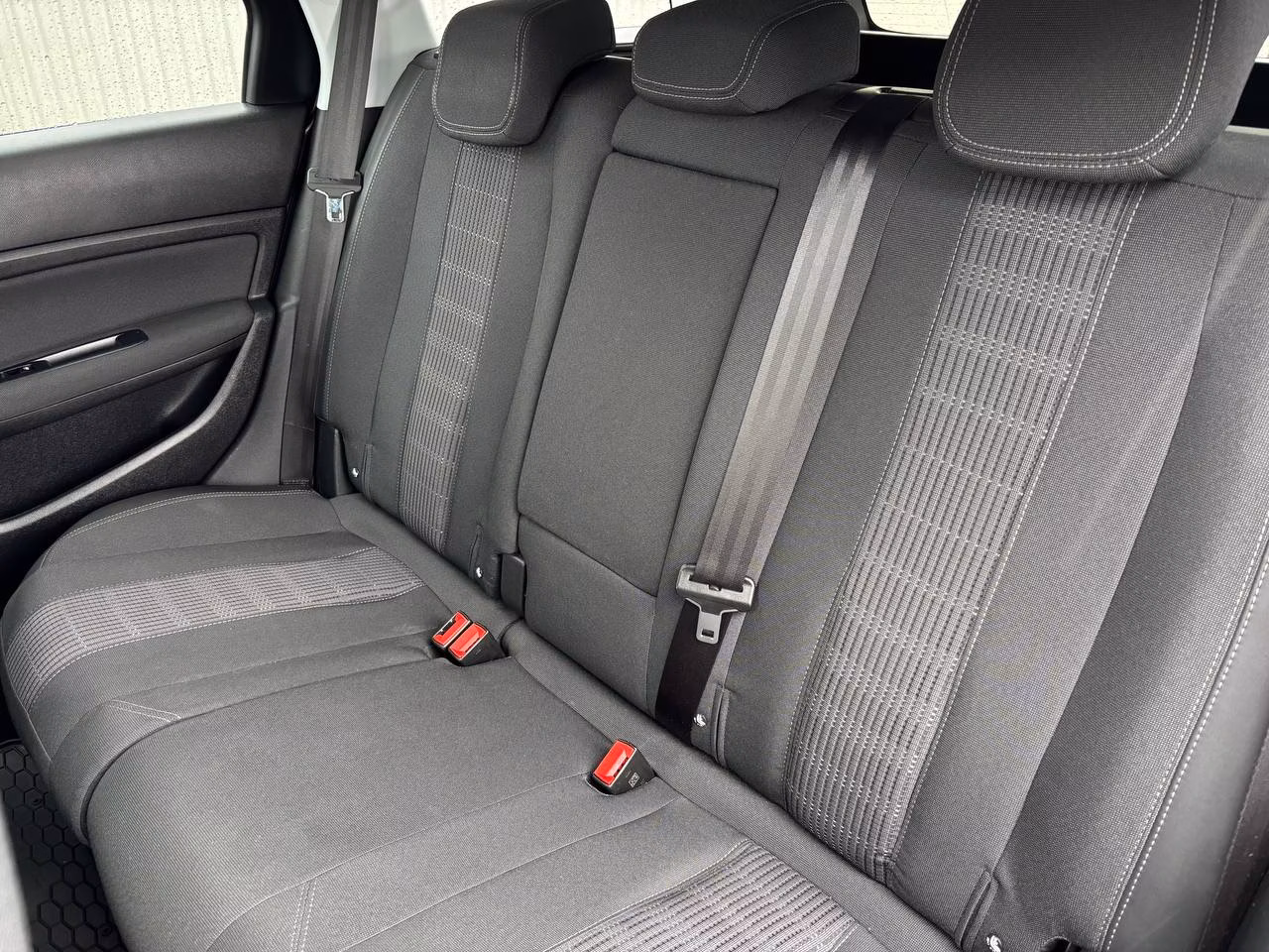 Peugeot 308 фото 16