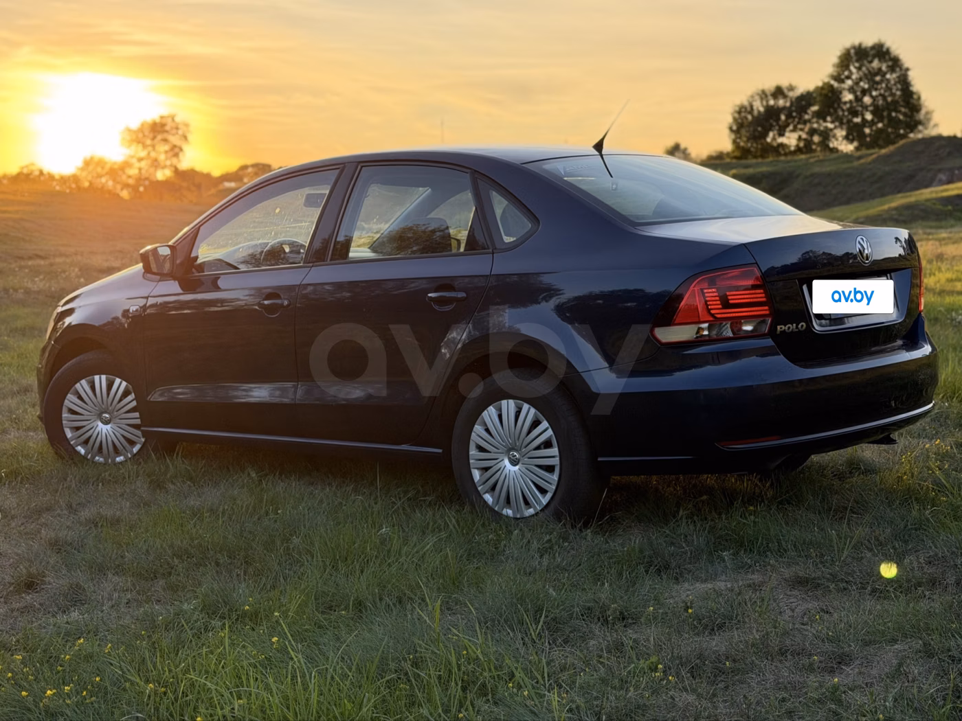 Volkswagen Polo Sedan фото 6