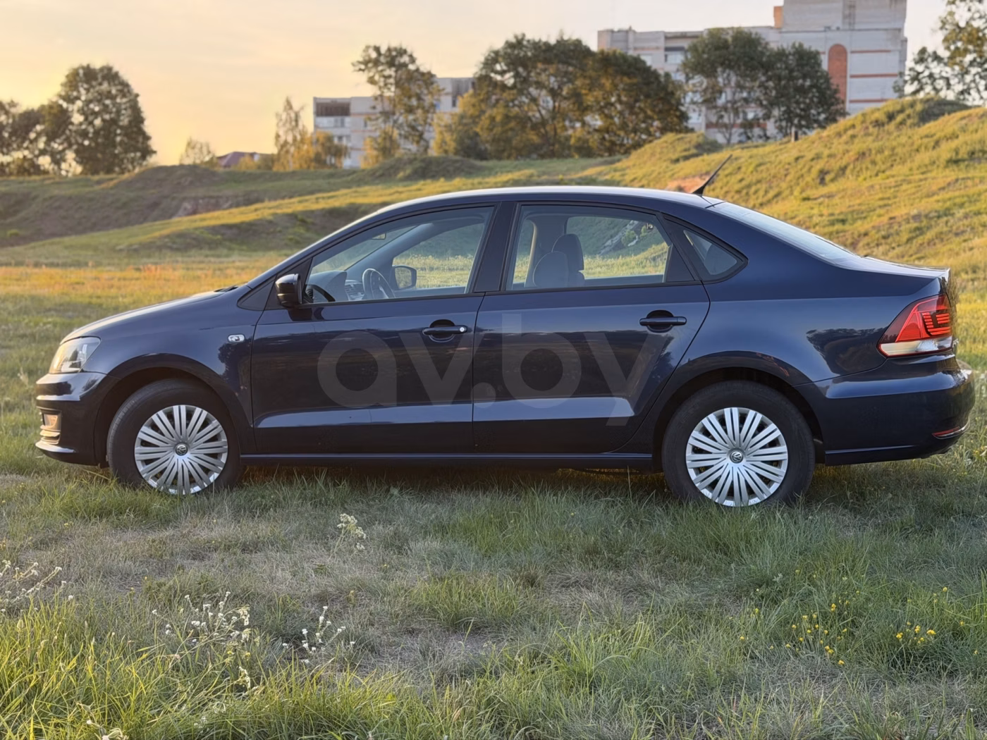 Volkswagen Polo Sedan фото 7