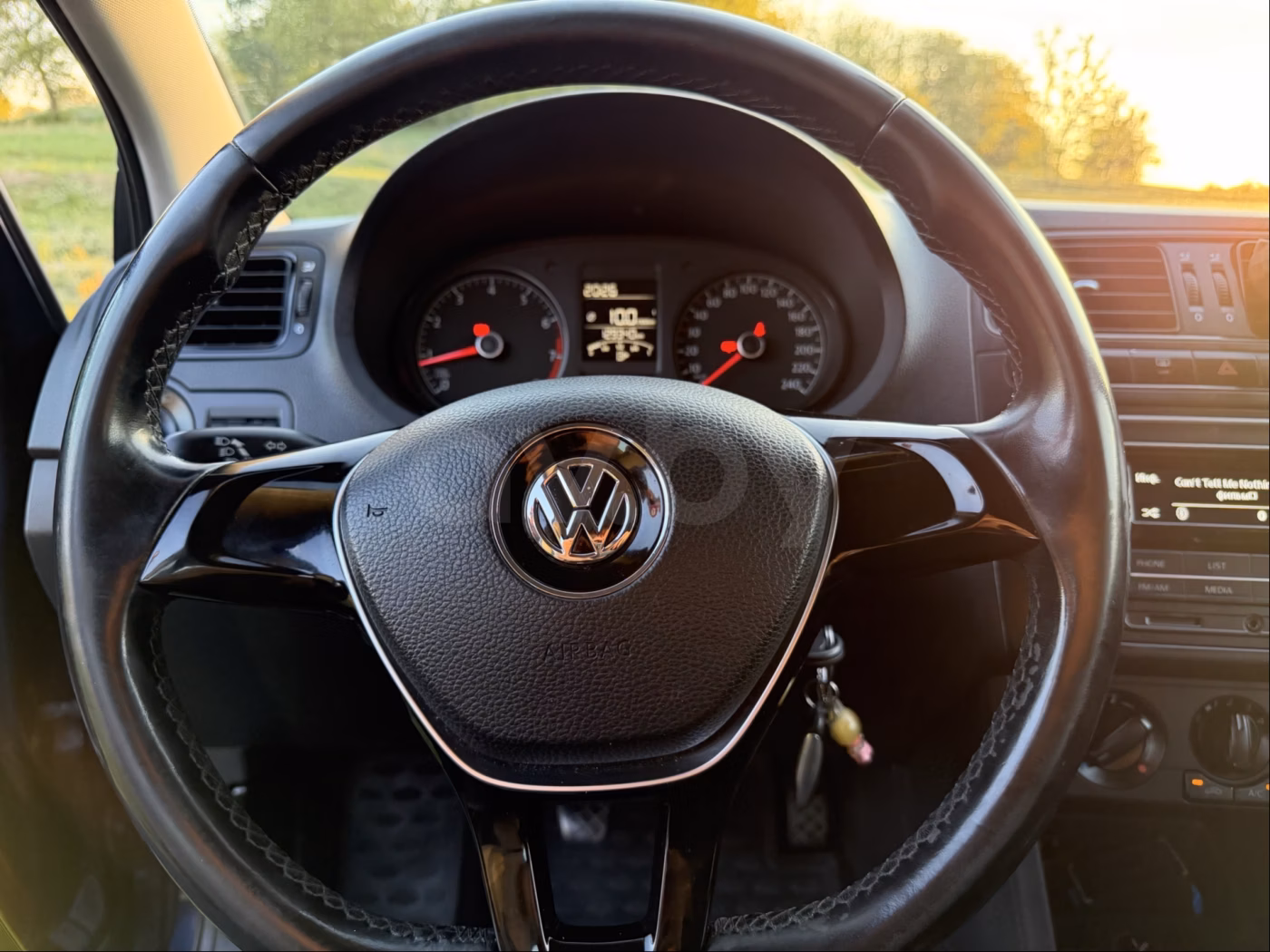 Volkswagen Polo Sedan фото 11