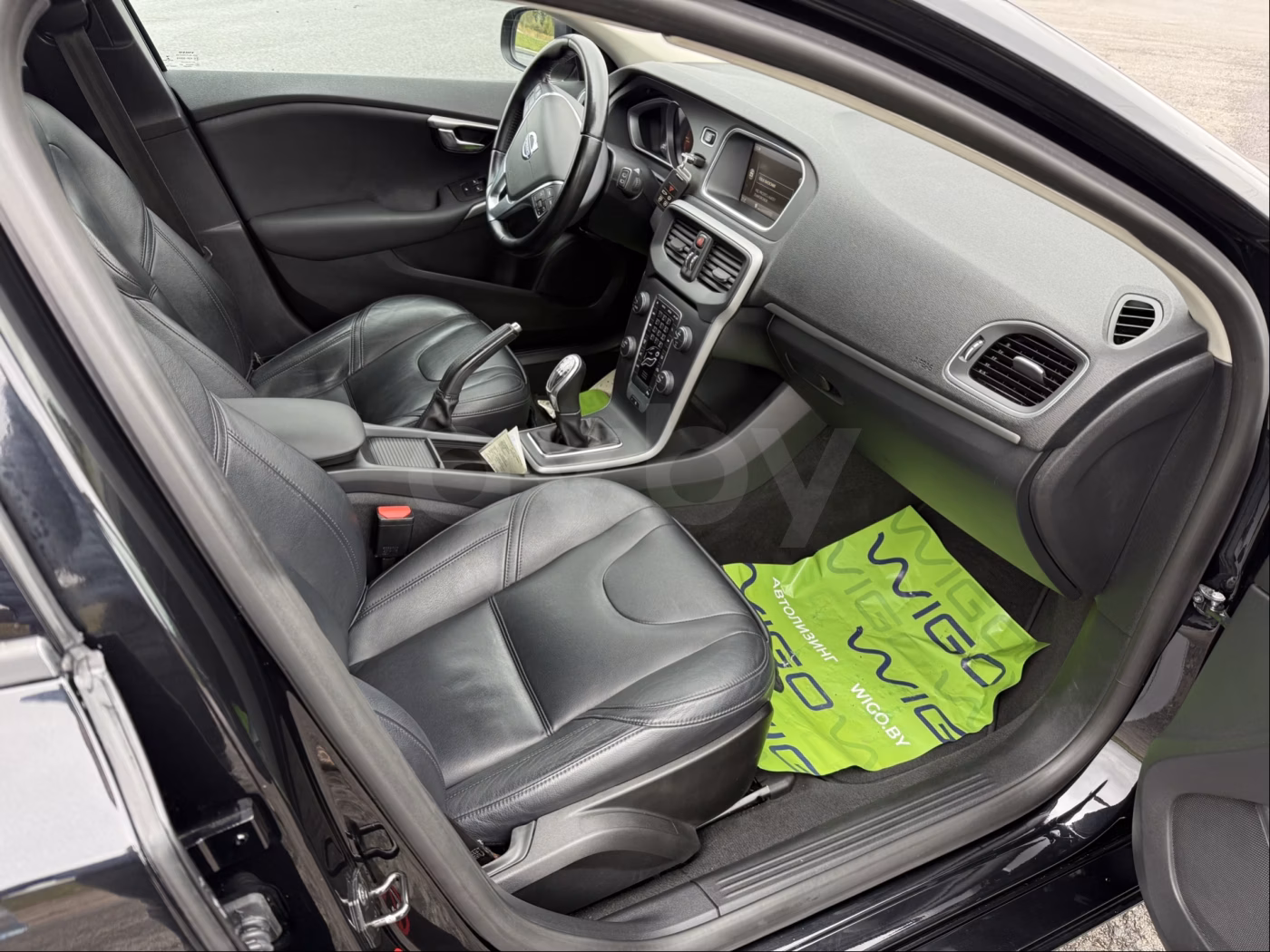 Volvo V40 фото 16