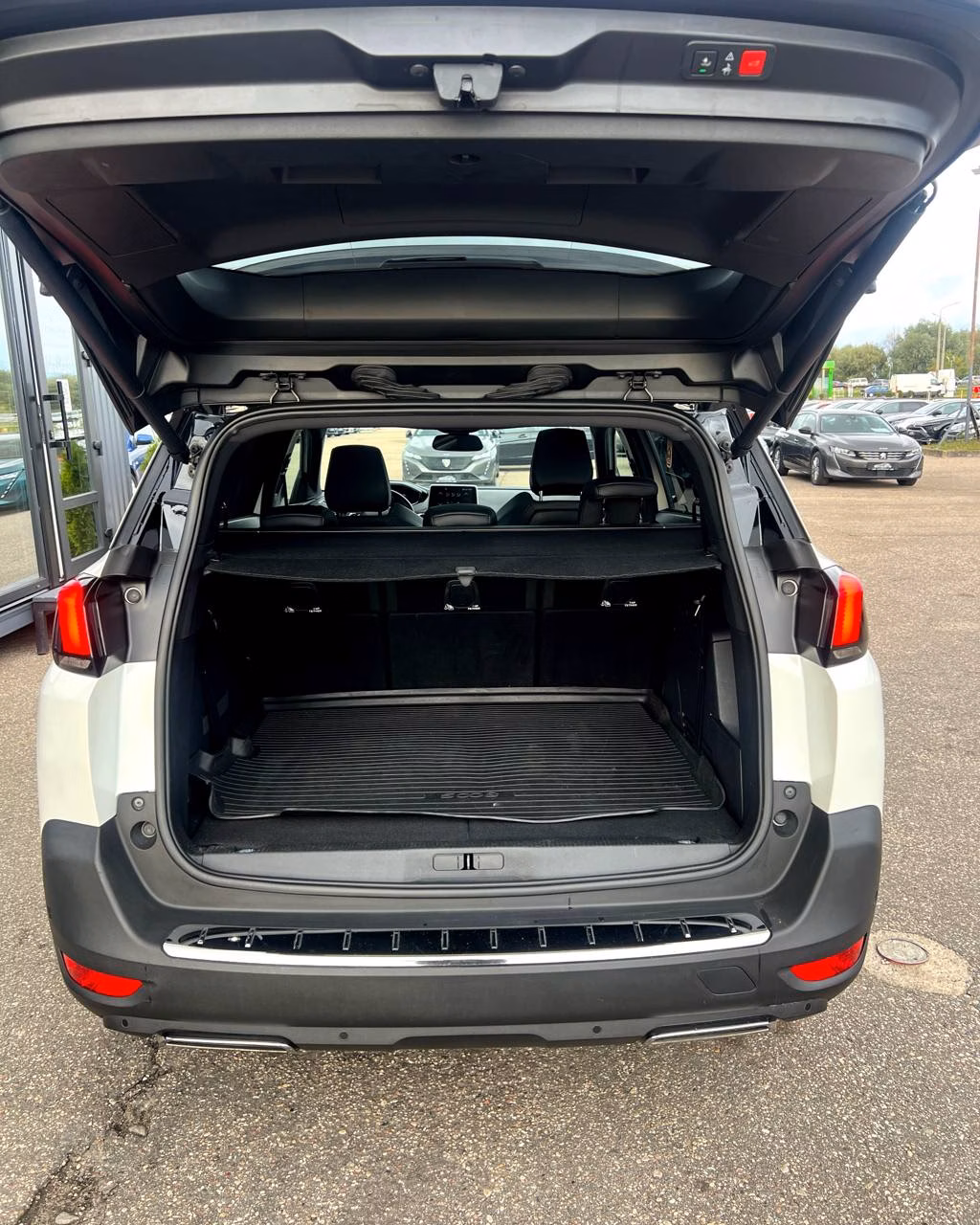 Peugeot 5008 фото 20