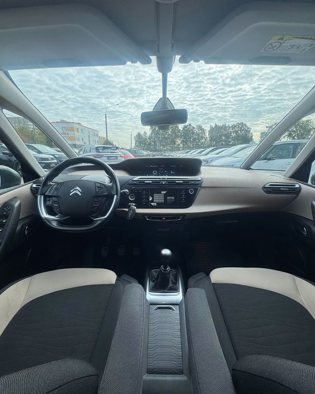 Citroen C4 Picasso фото 9