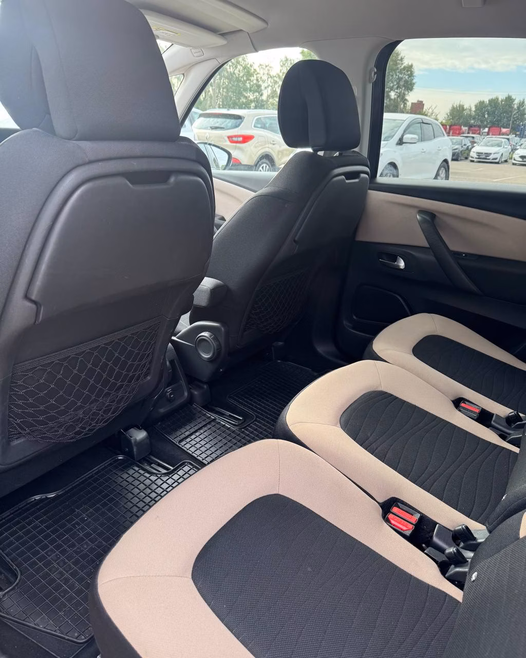 Citroen C4 Picasso фото 11