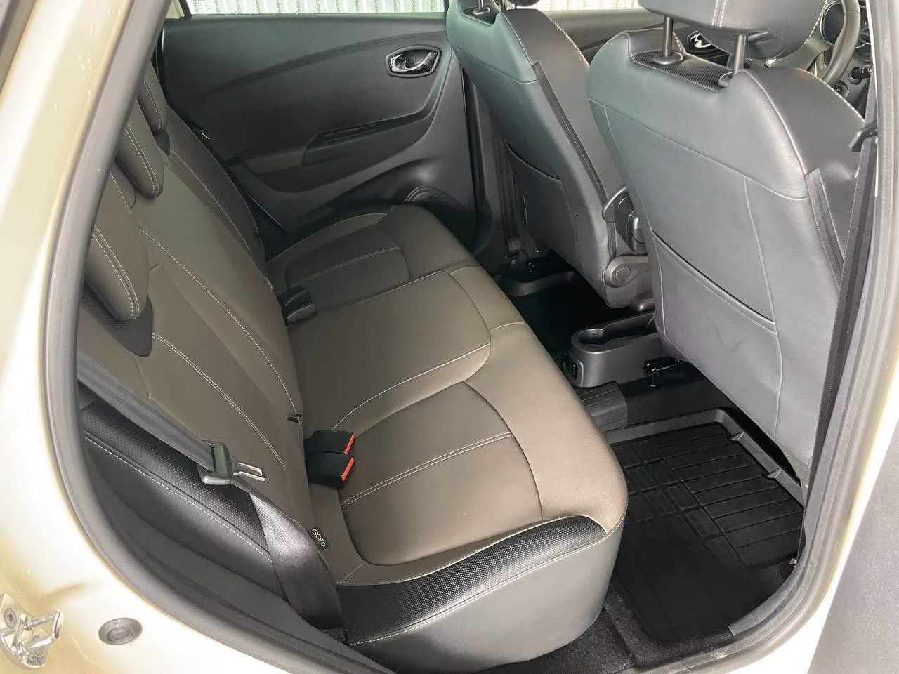 Renault Kaptur фото 18
