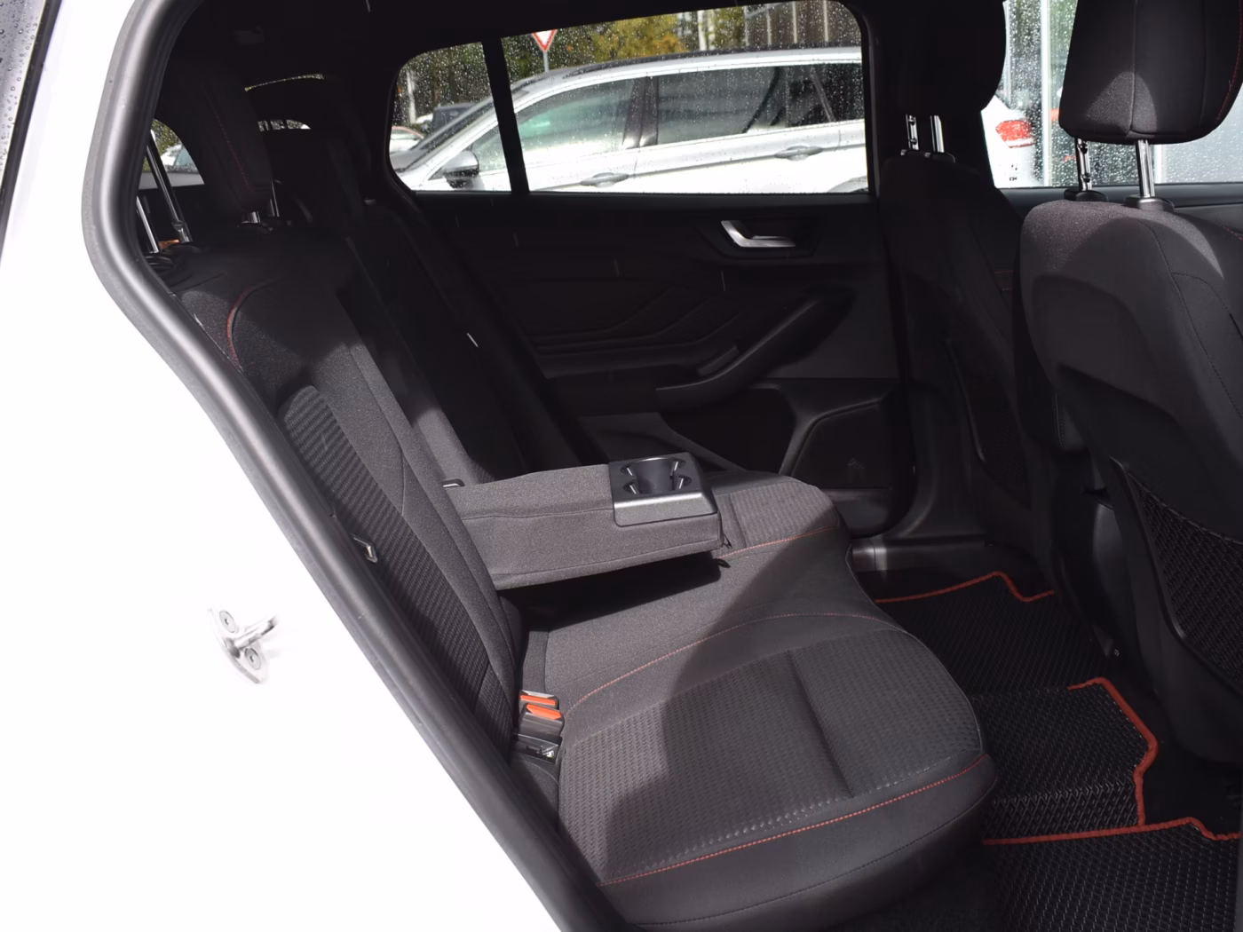 Ford Focus фото 13
