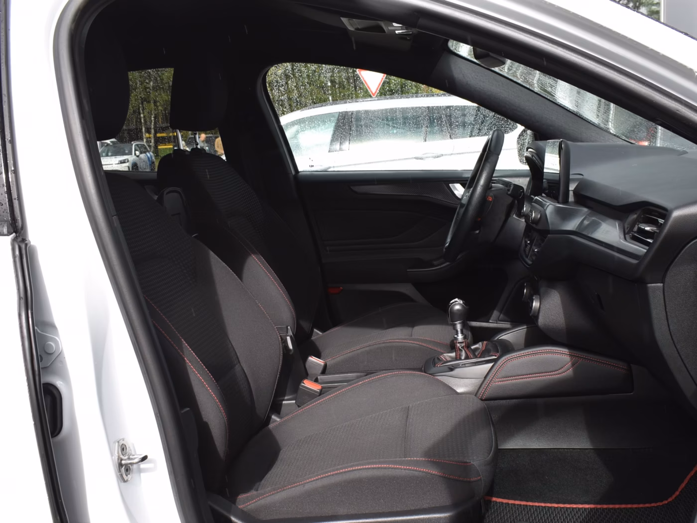 Ford Focus фото 14