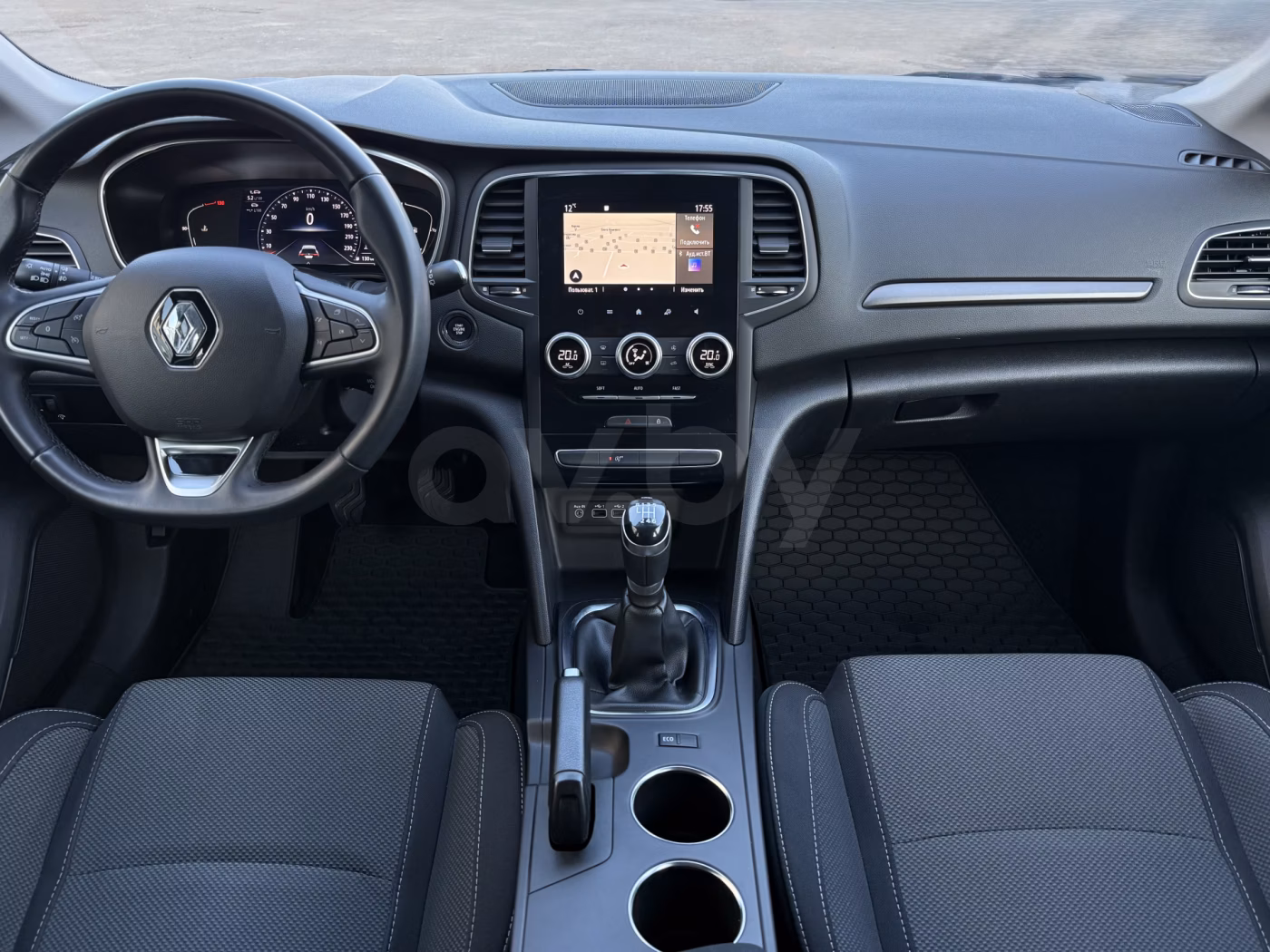 Renault Megane фото 16
