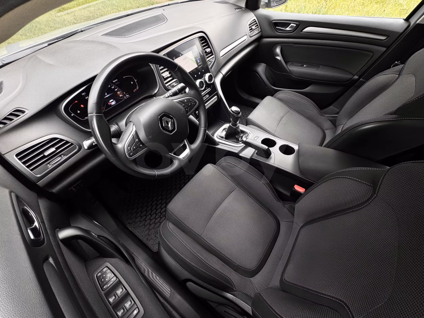 Renault Megane фото 17