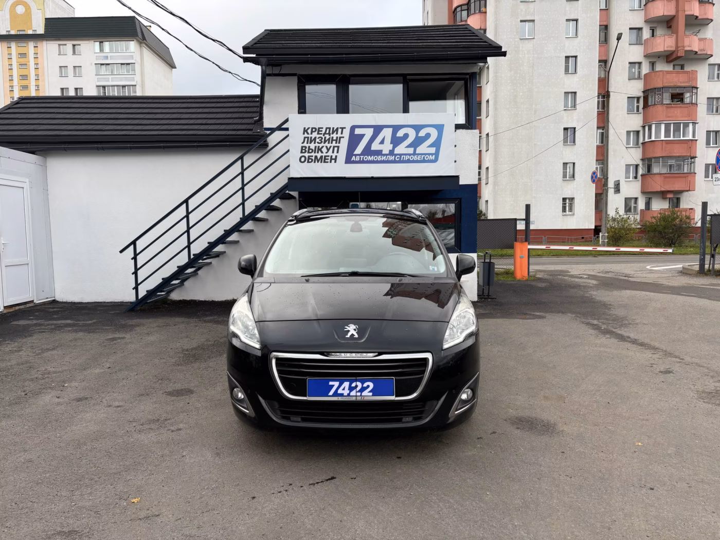 Peugeot 5008 фото 2